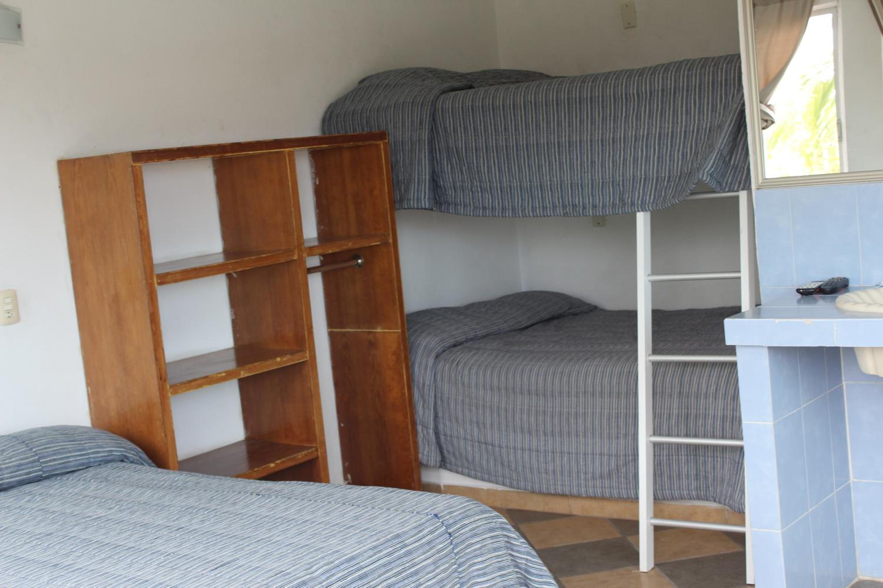 Standard Triple Room - Photo 3