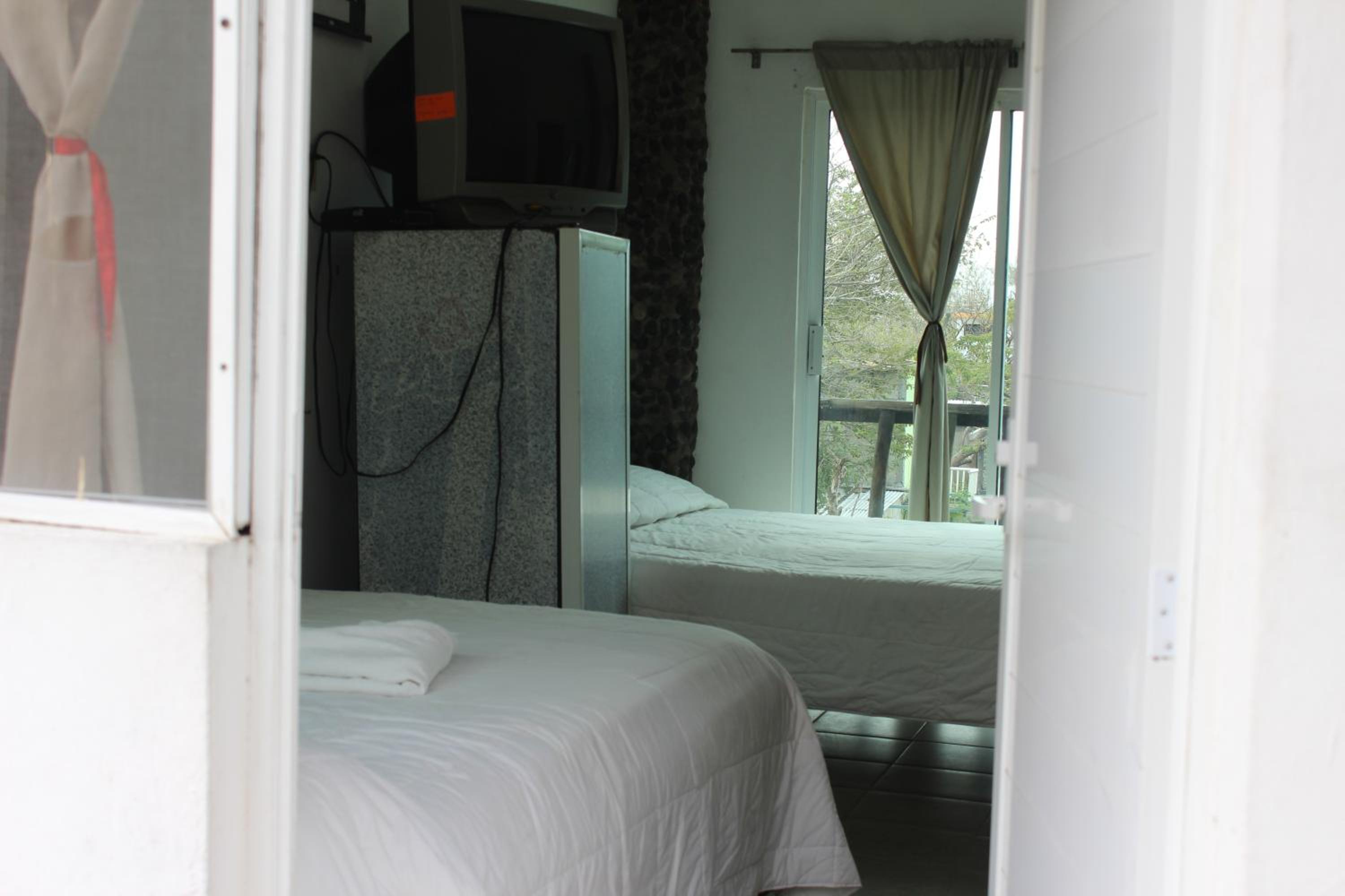 Deluxe Triple Room - Photo 2