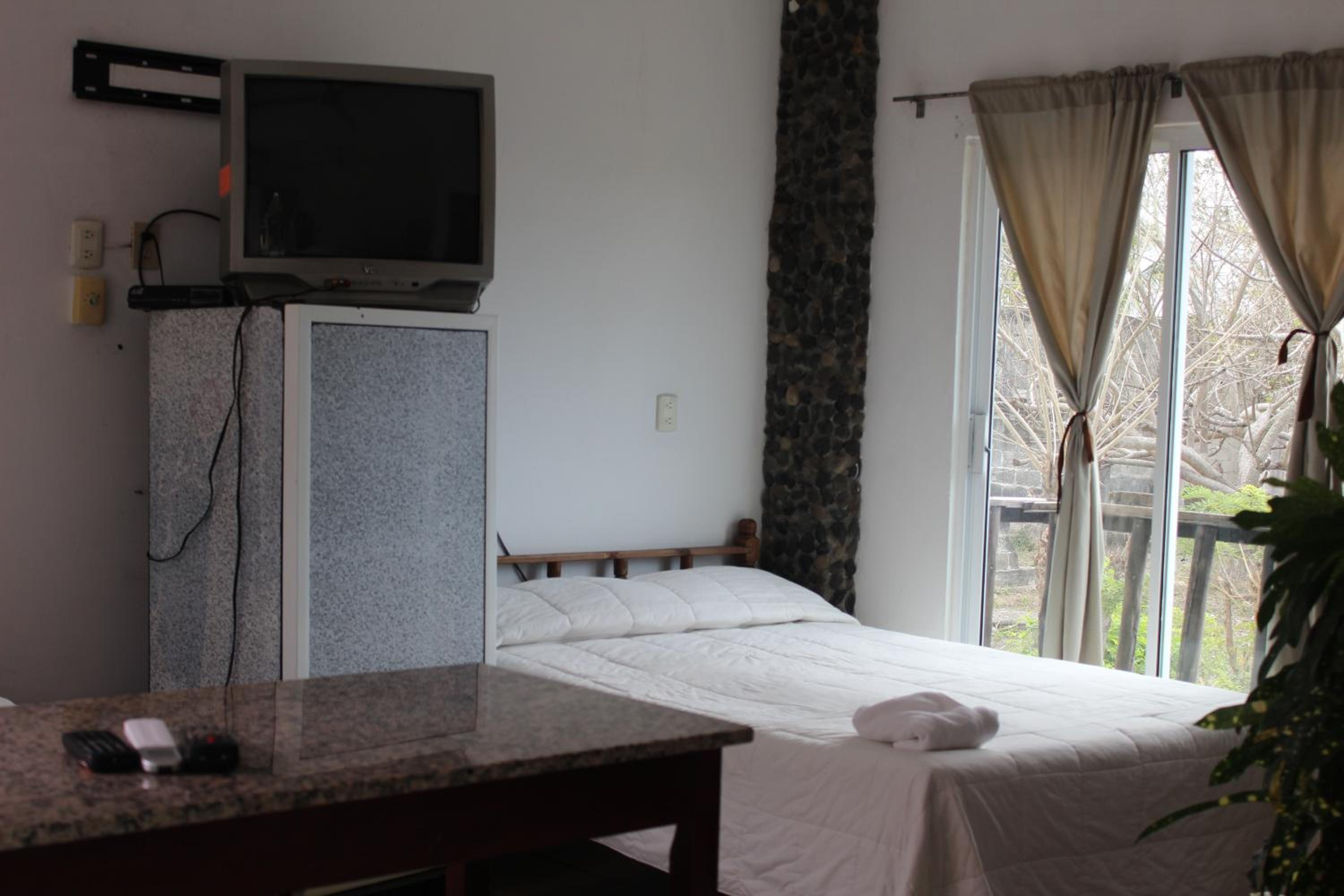 Deluxe Triple Room - Photo 4
