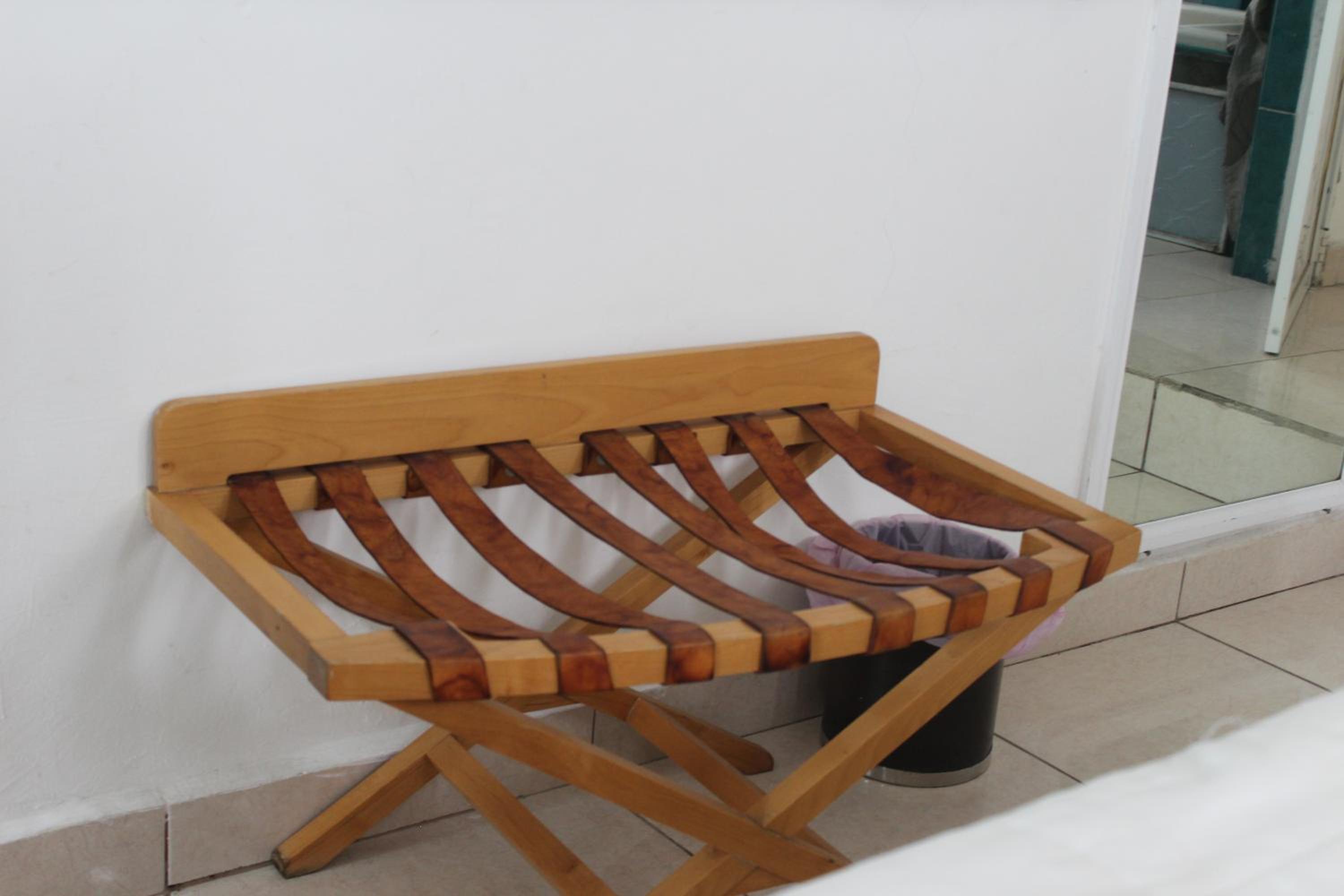 Deluxe Family Room - Photo 2
