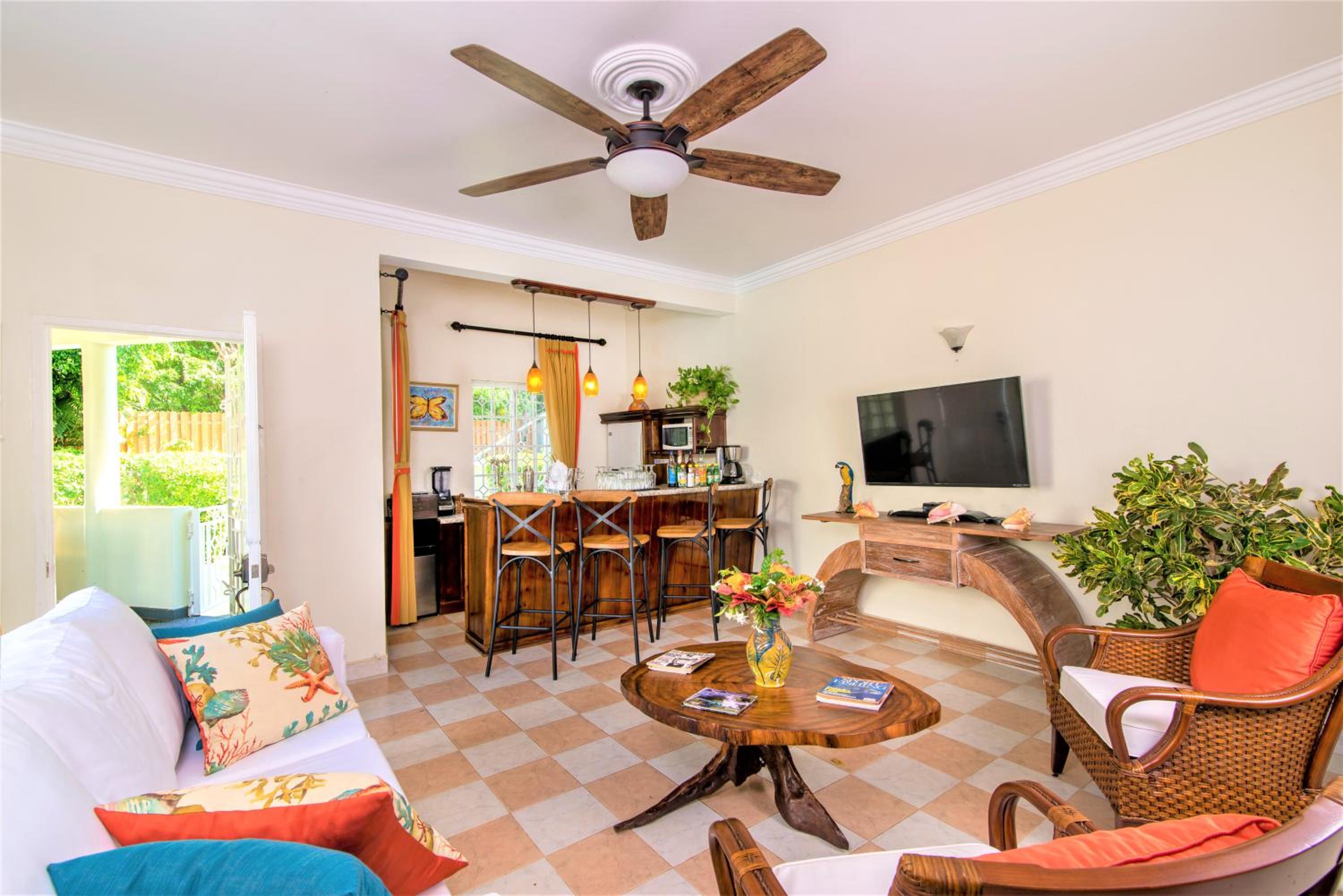Villa photo 1