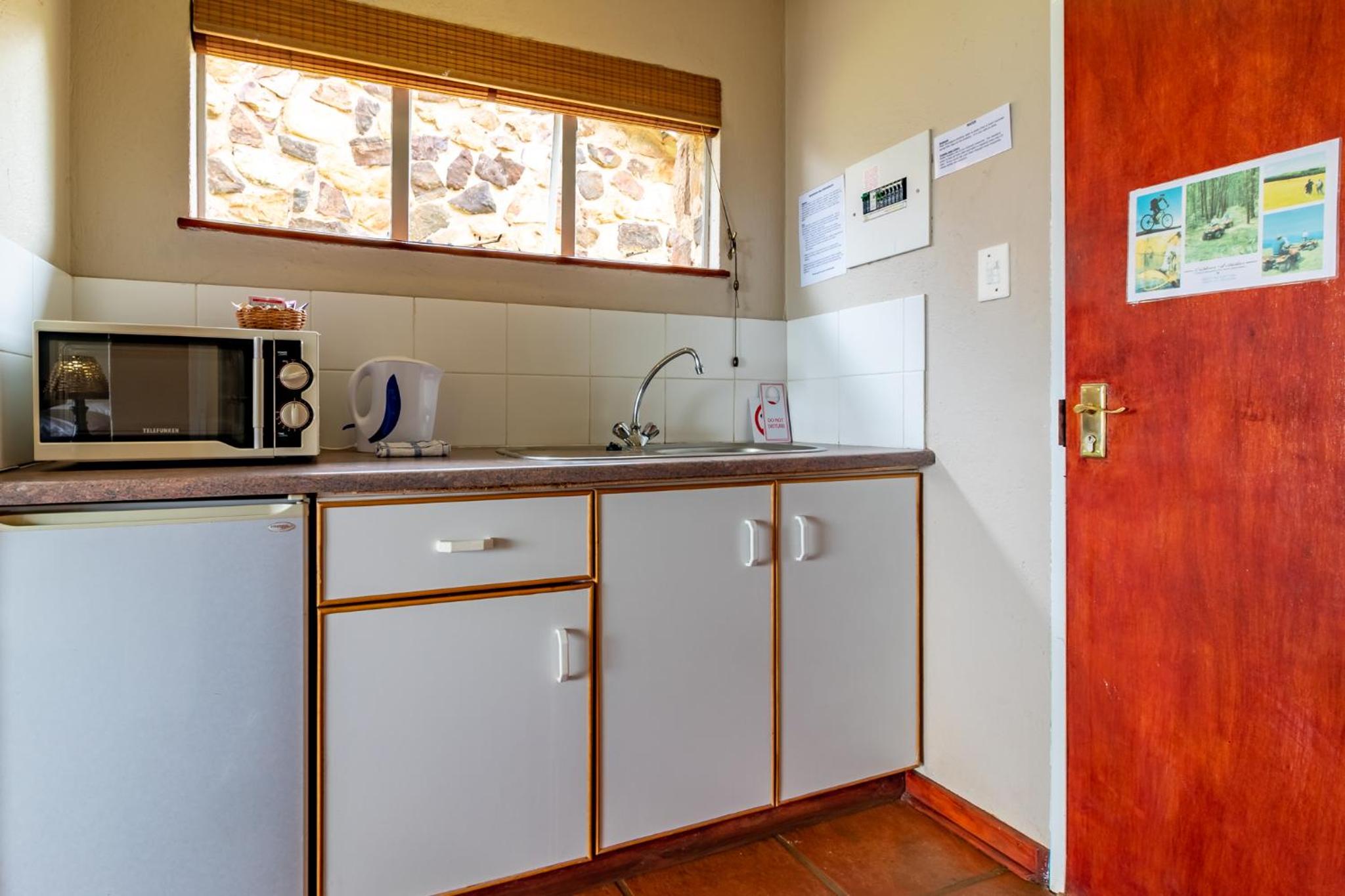 Two-Sleeper Studio Unit - Photo 16