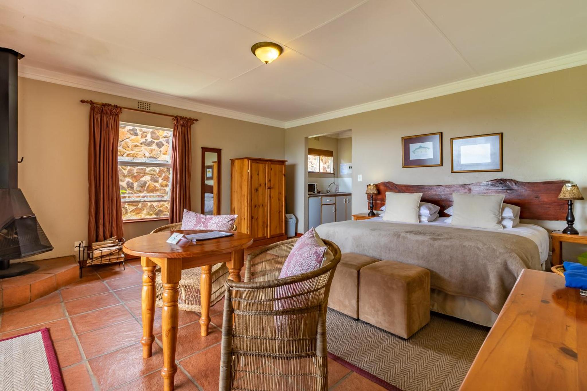 Two-Sleeper Studio Unit - Photo 9