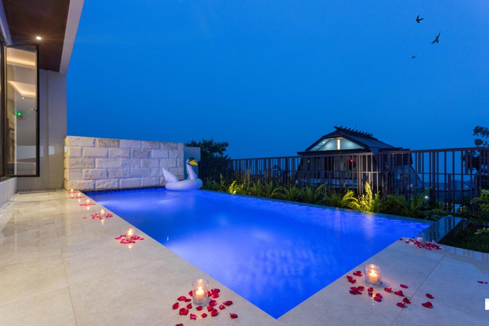 Villa photo 2