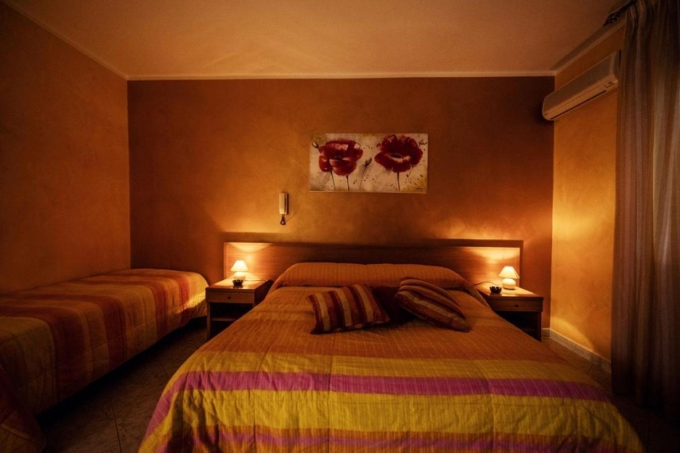 Triple Room with Private Bathroom photo 2