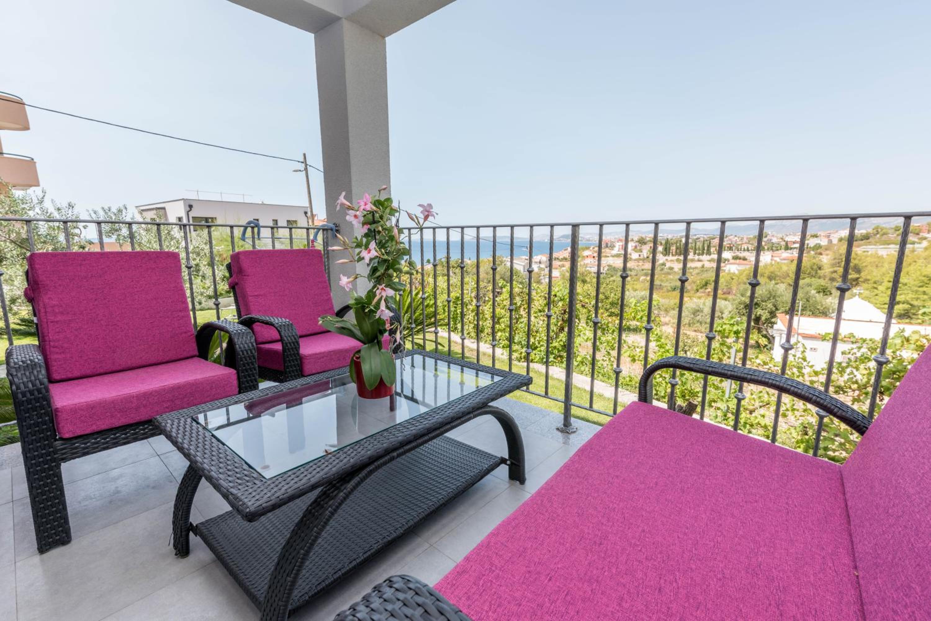 Apartment with Sea View photo 3