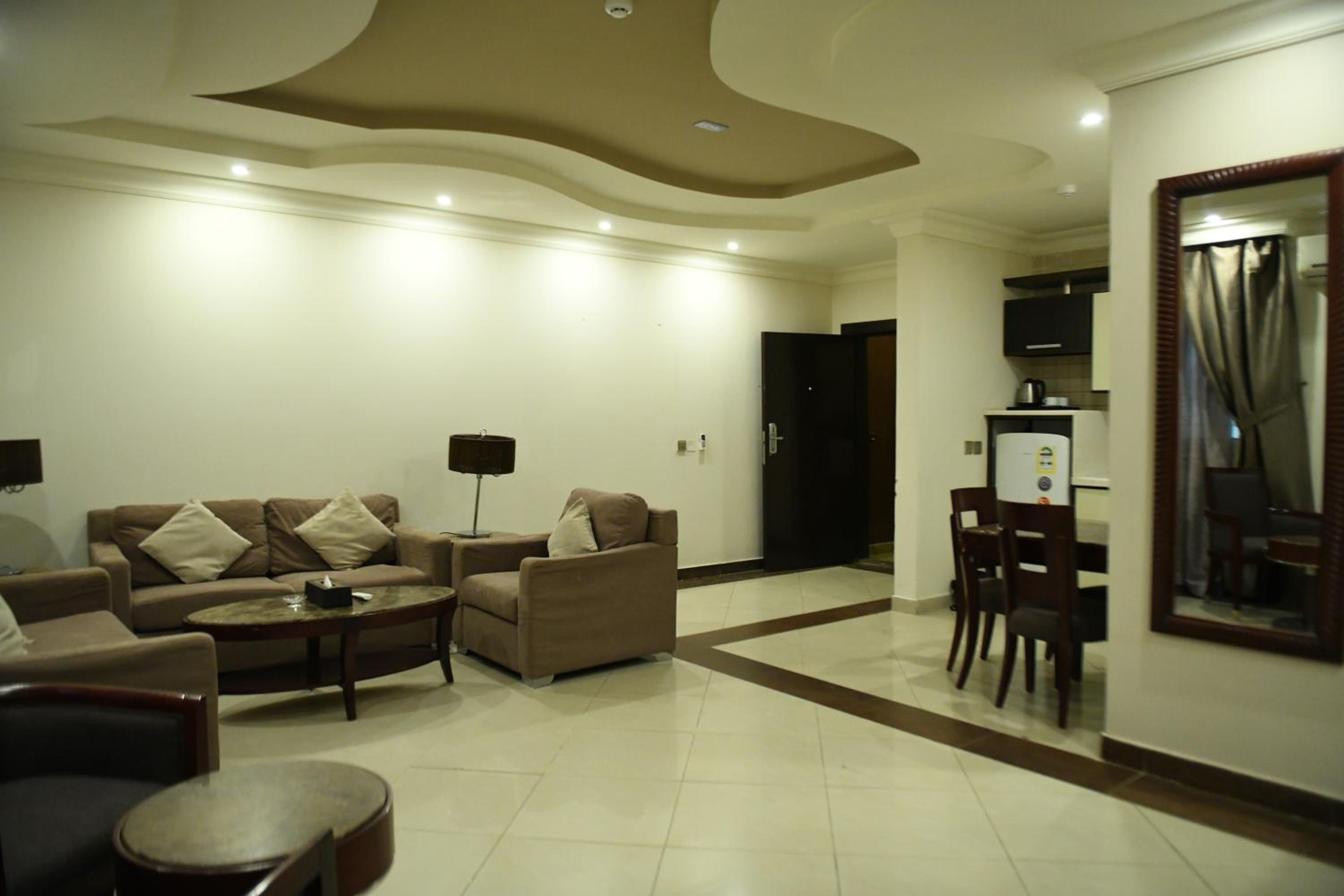 Standard Double Suite