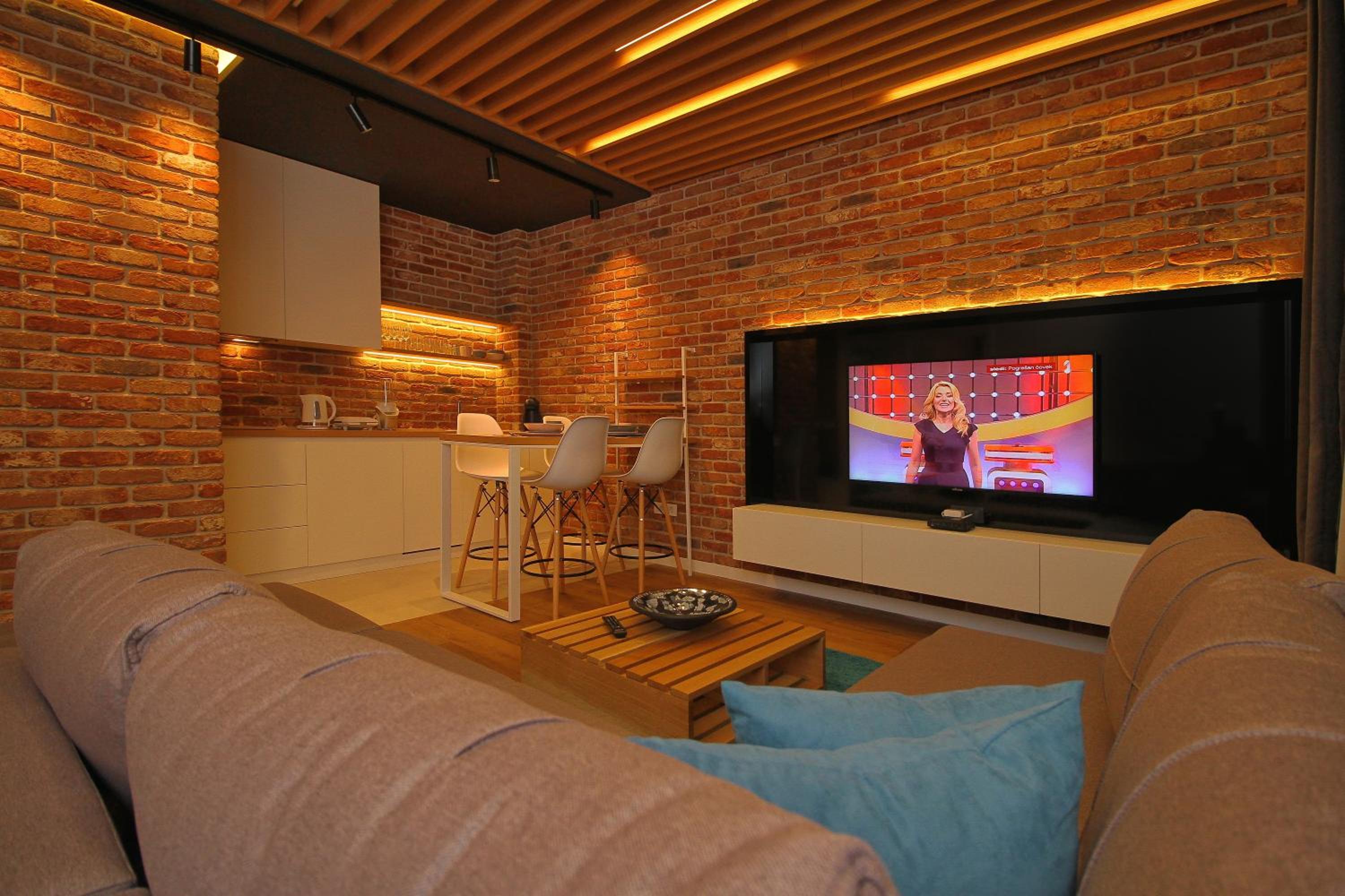 Deluxe Apartment