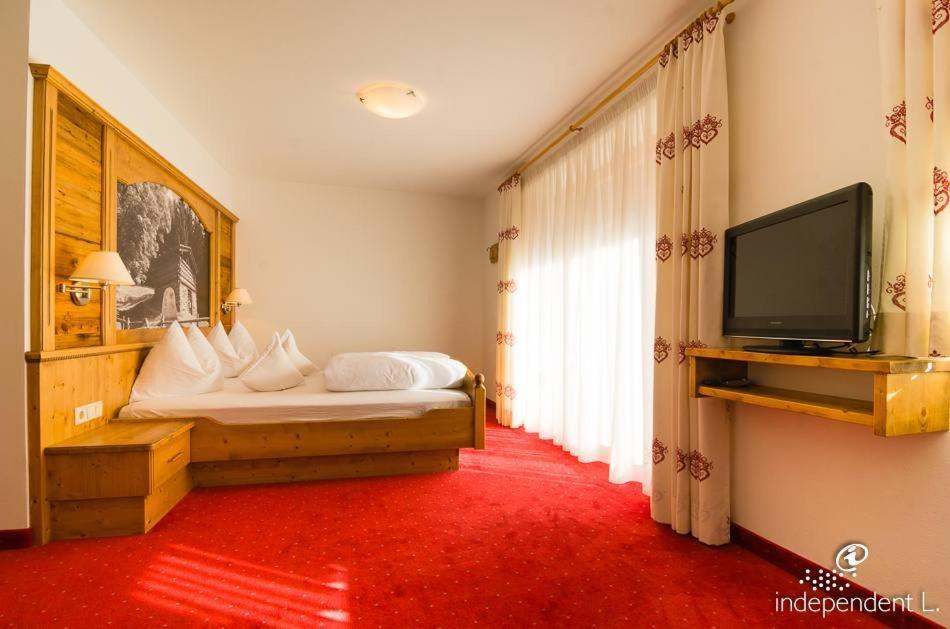 Double Room with Balcony - Photo 1