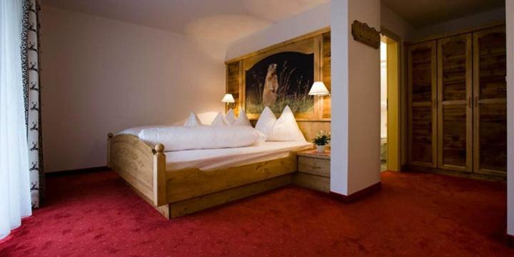 Double Room with Balcony - Photo 15