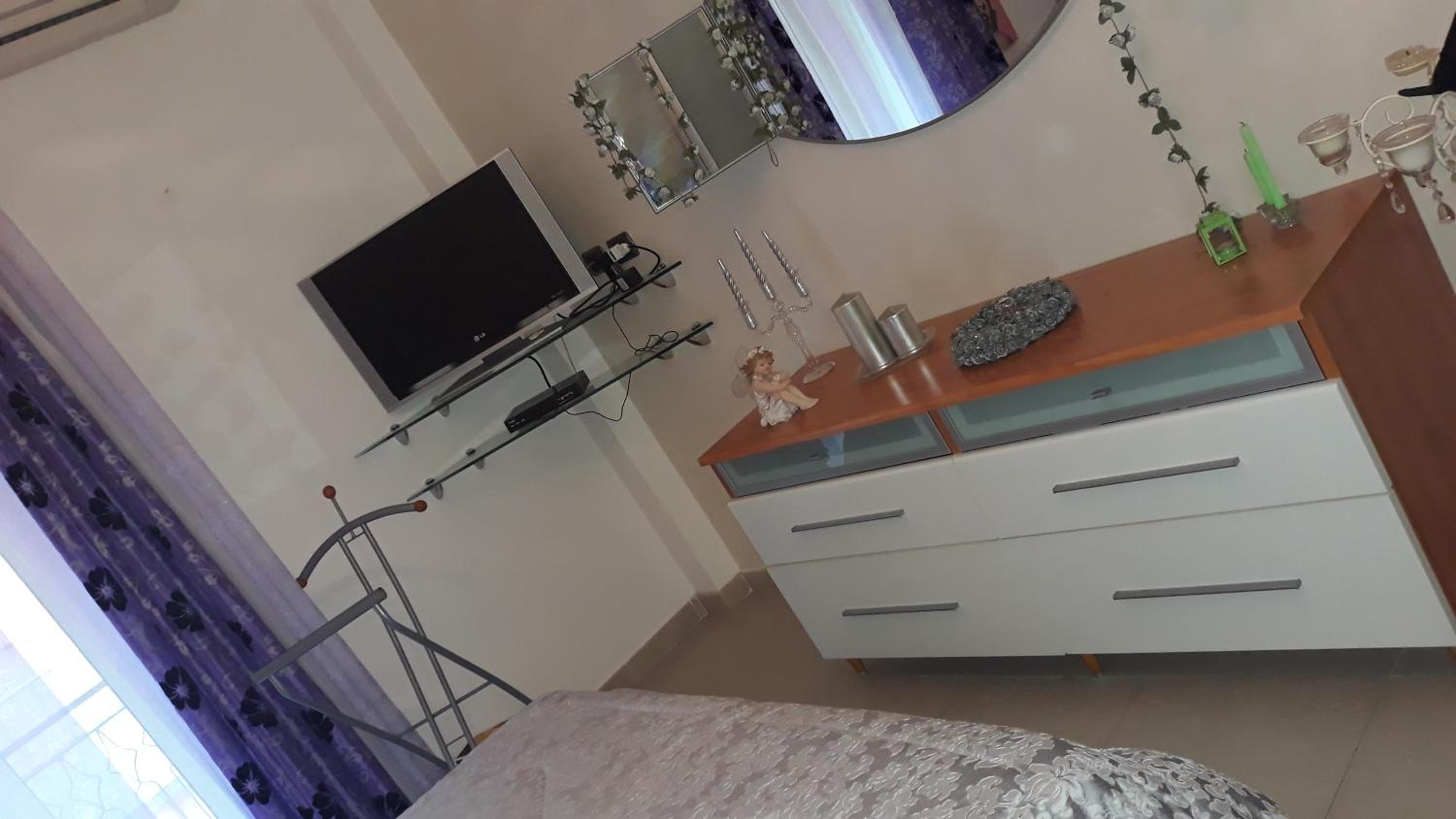 Double Room with Private Bathroom - Photo 53