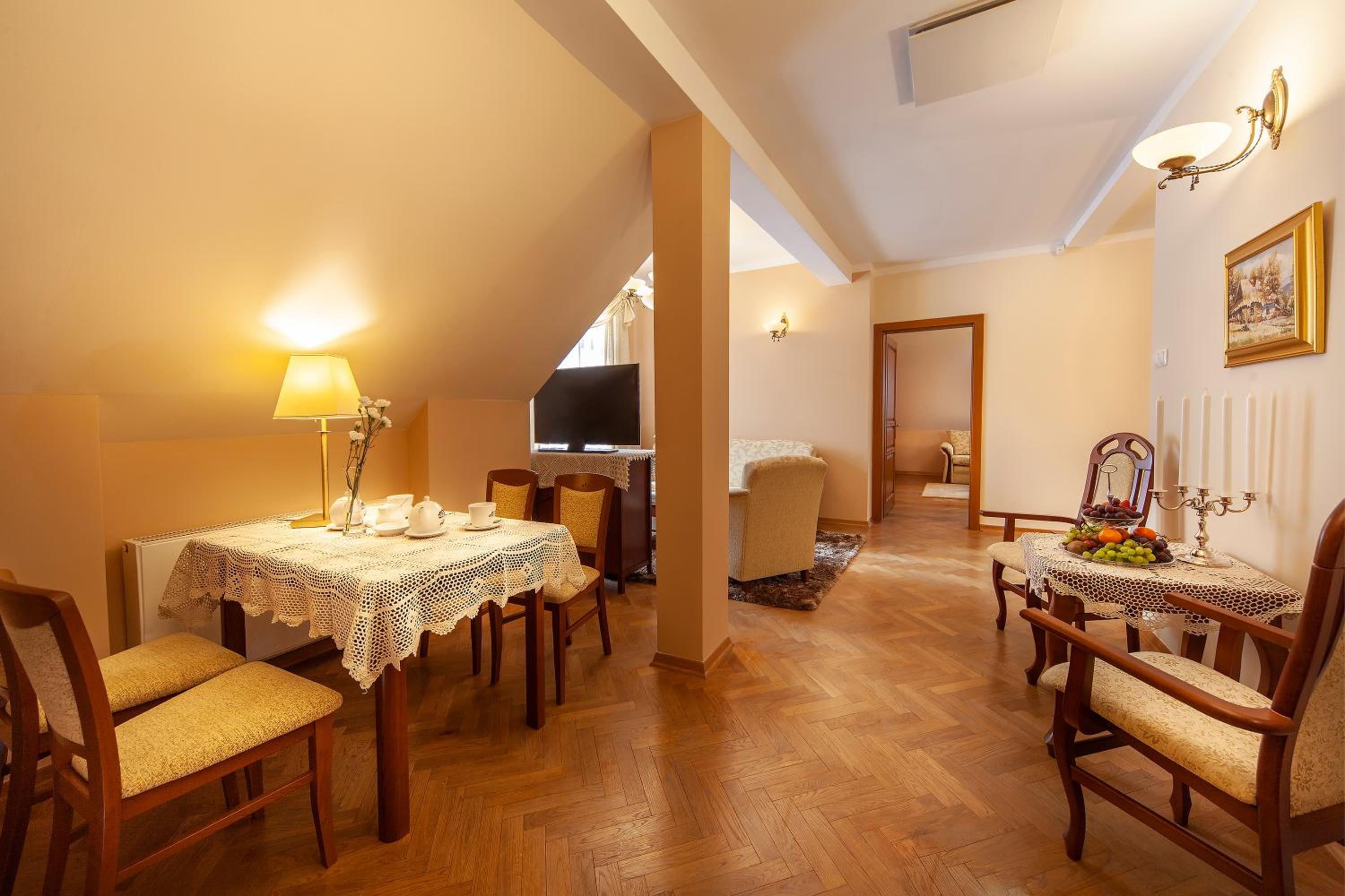 Apartment (4 Adults) - Photo 2