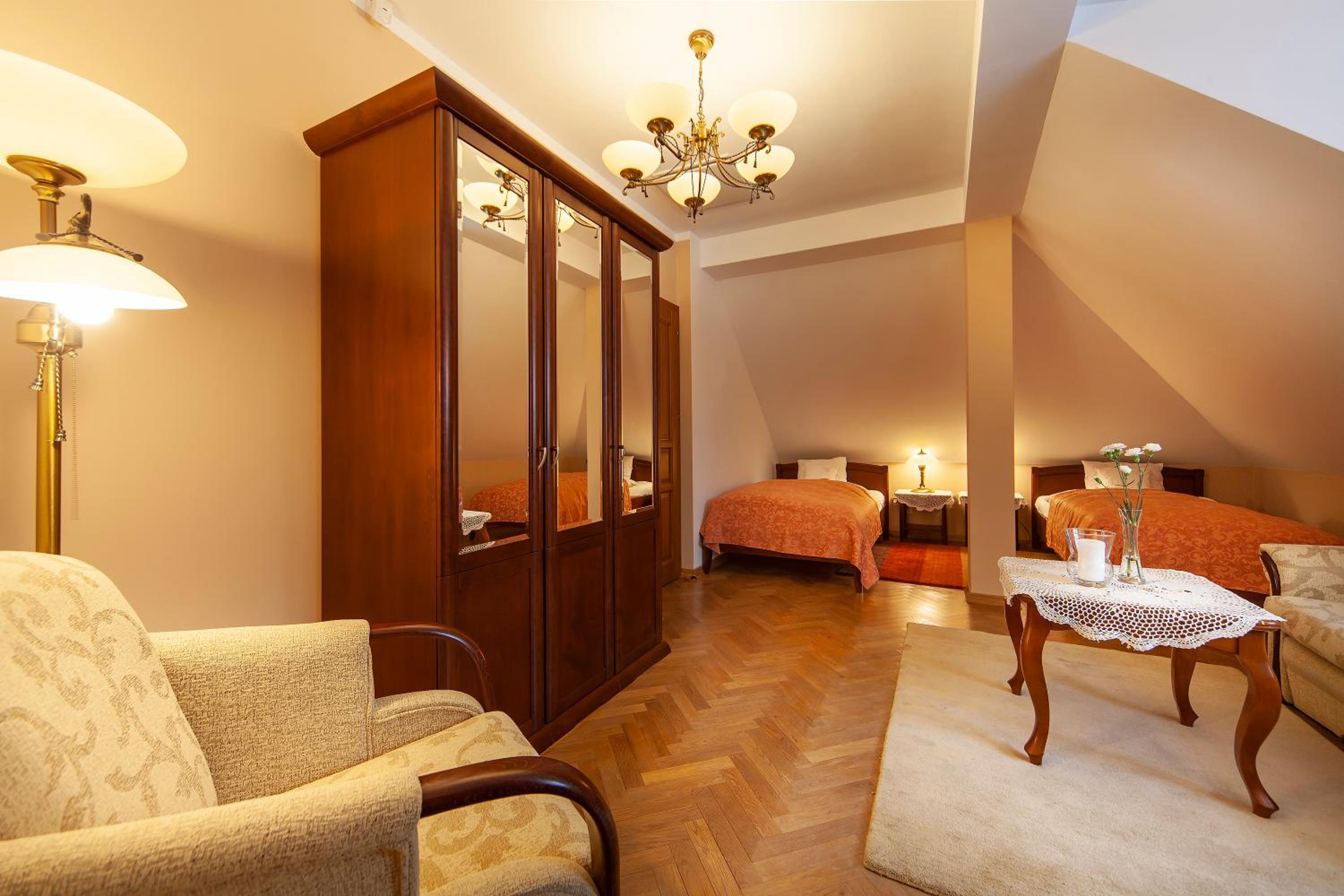 Apartment (4 Adults) - Photo 9