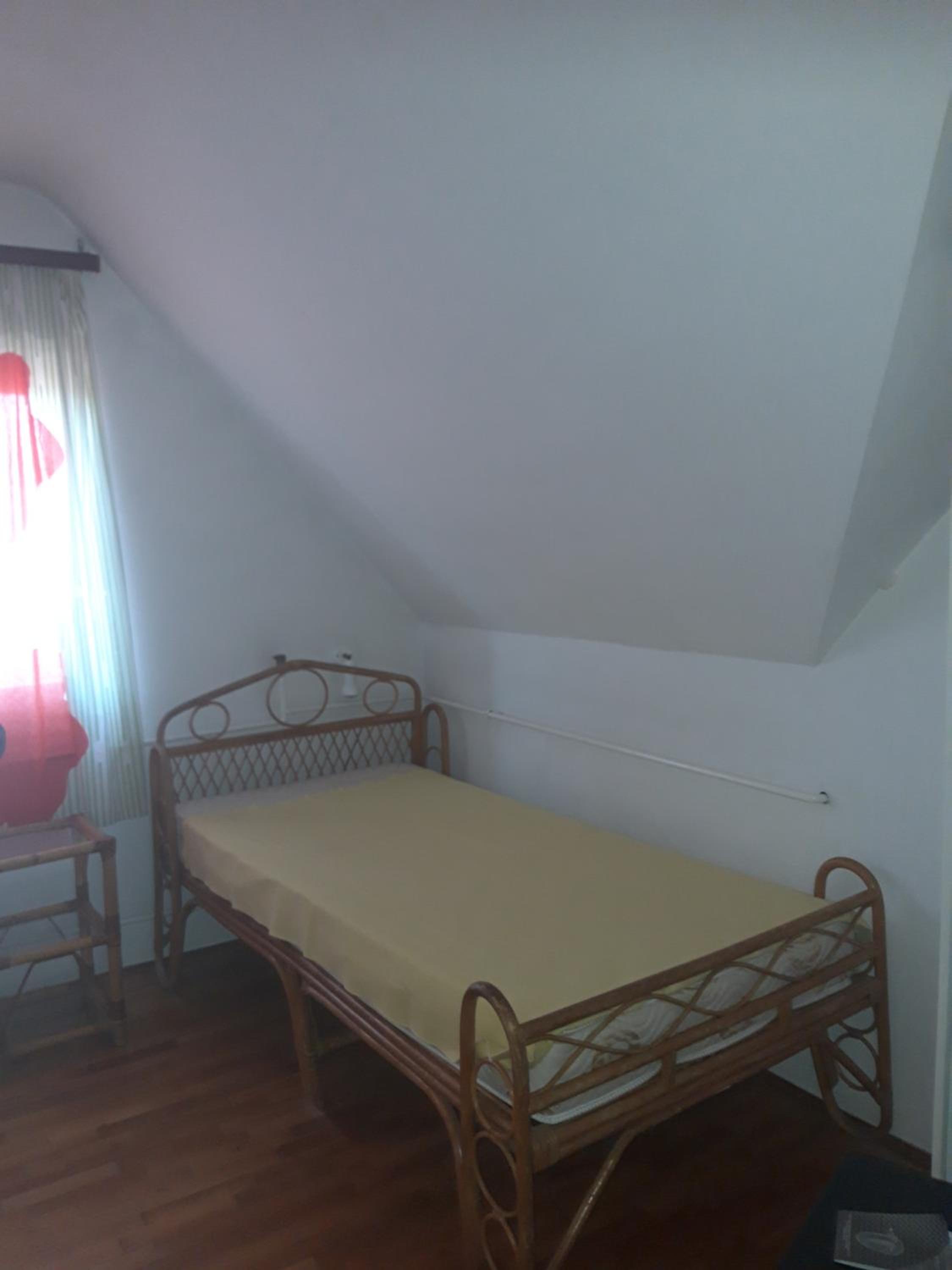 Triple Room with Shared Bathroom photo 2