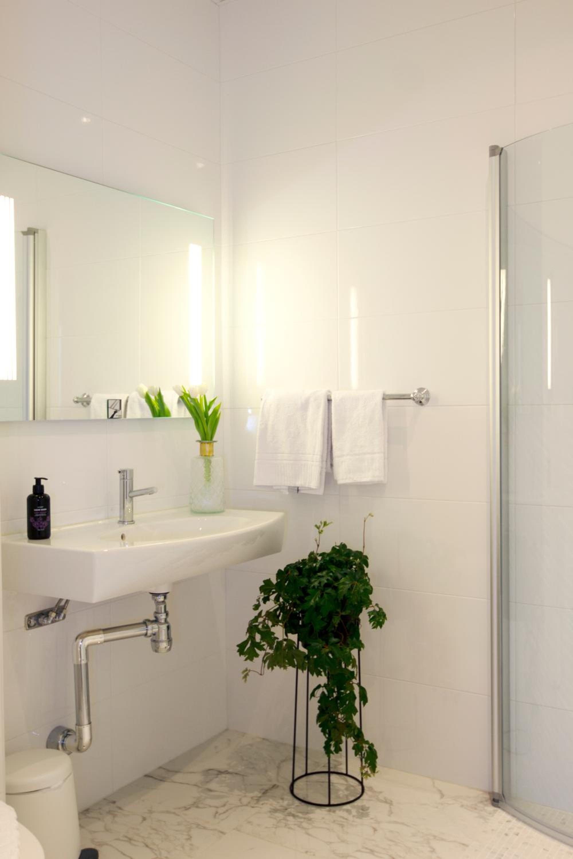 Double Room - Photo 14