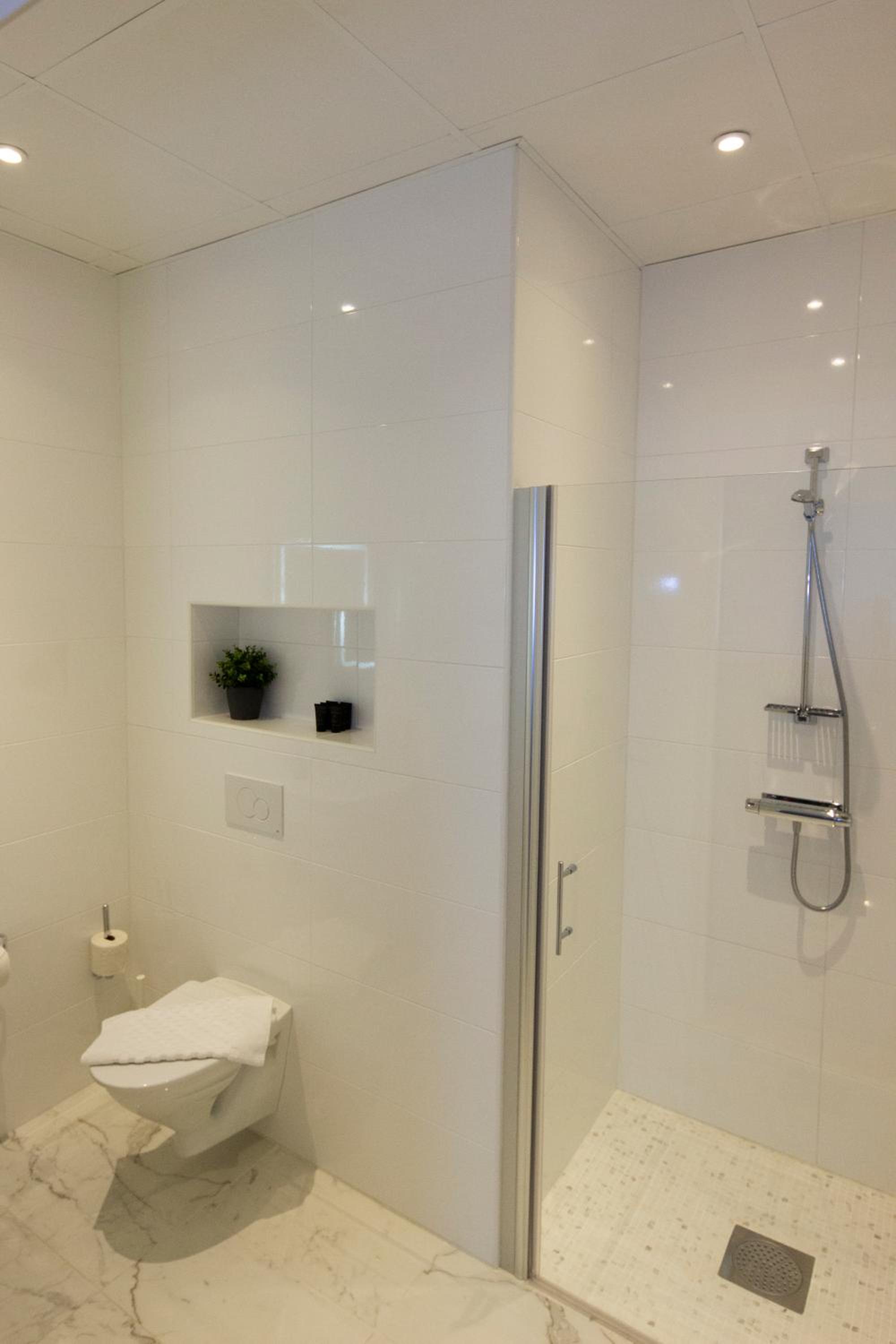 Double Room - Photo 17