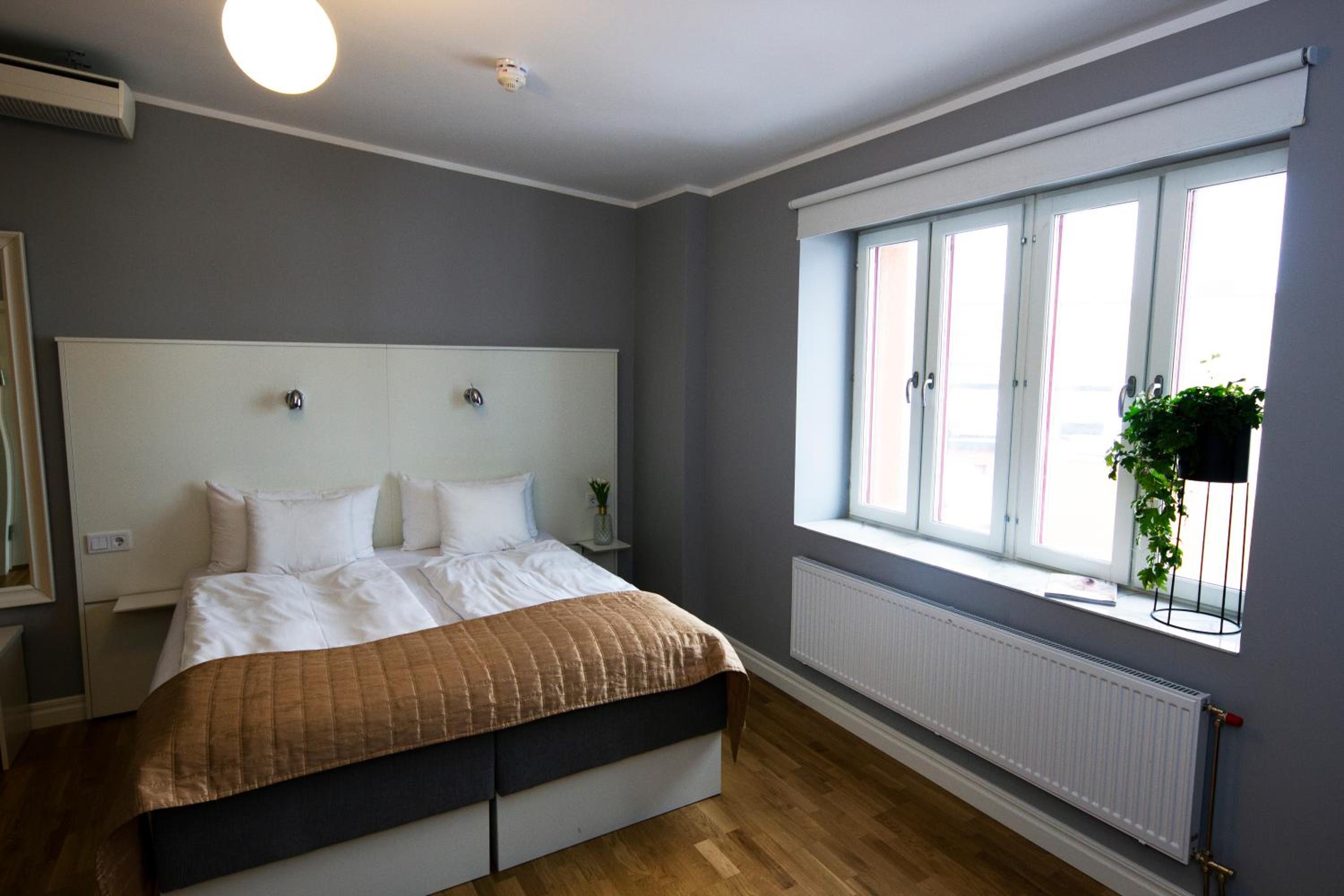 Double Room - Photo 16