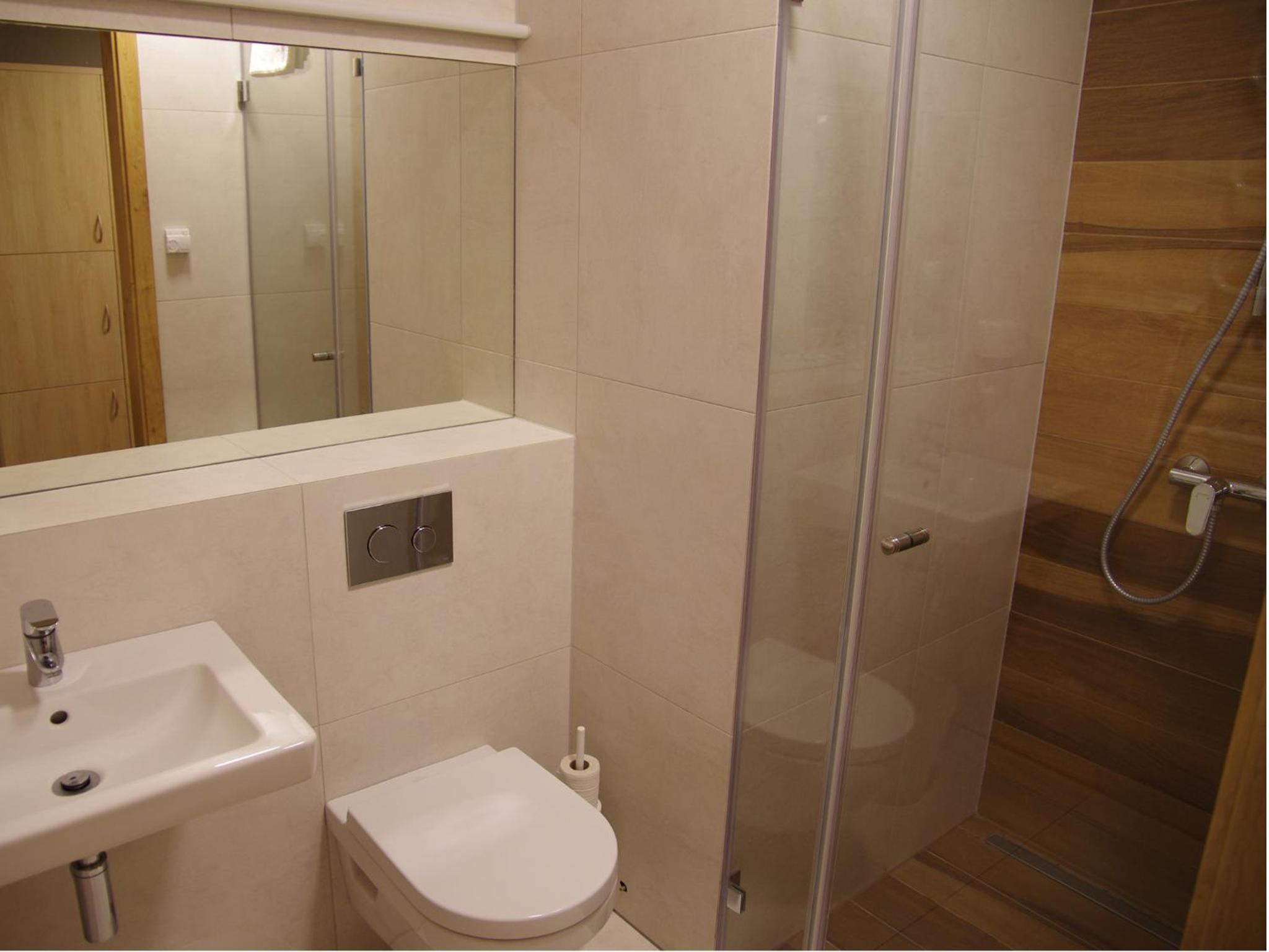 Double or Twin Room - Photo 4