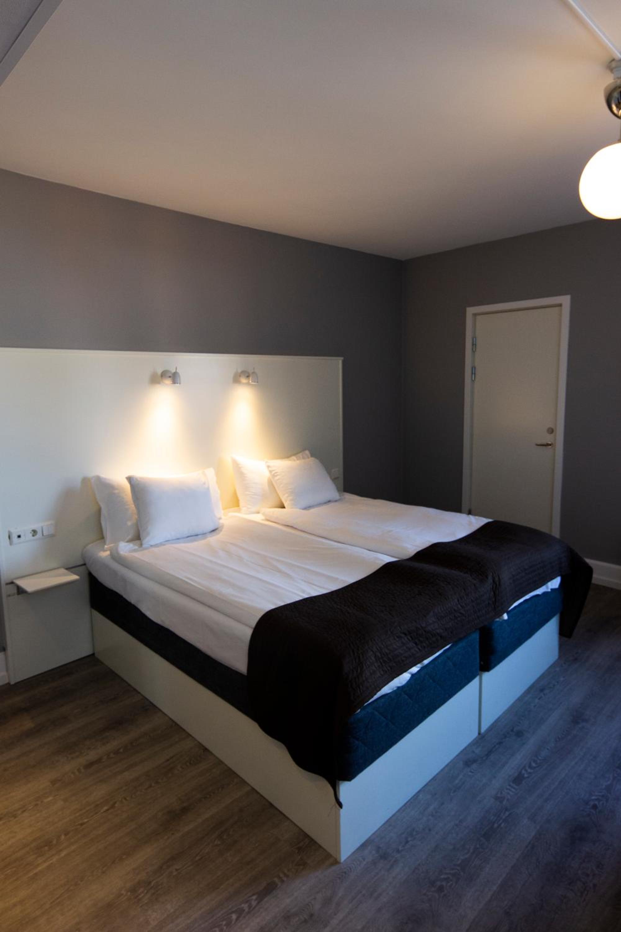 Double Room - Photo 8