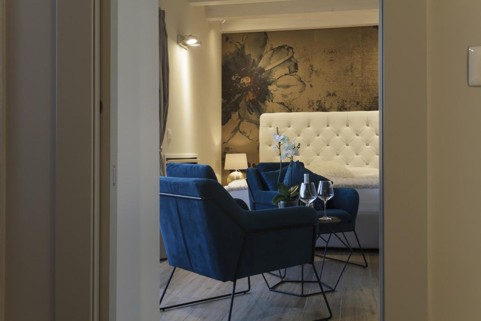 Double Room with Terrace - Photo 8
