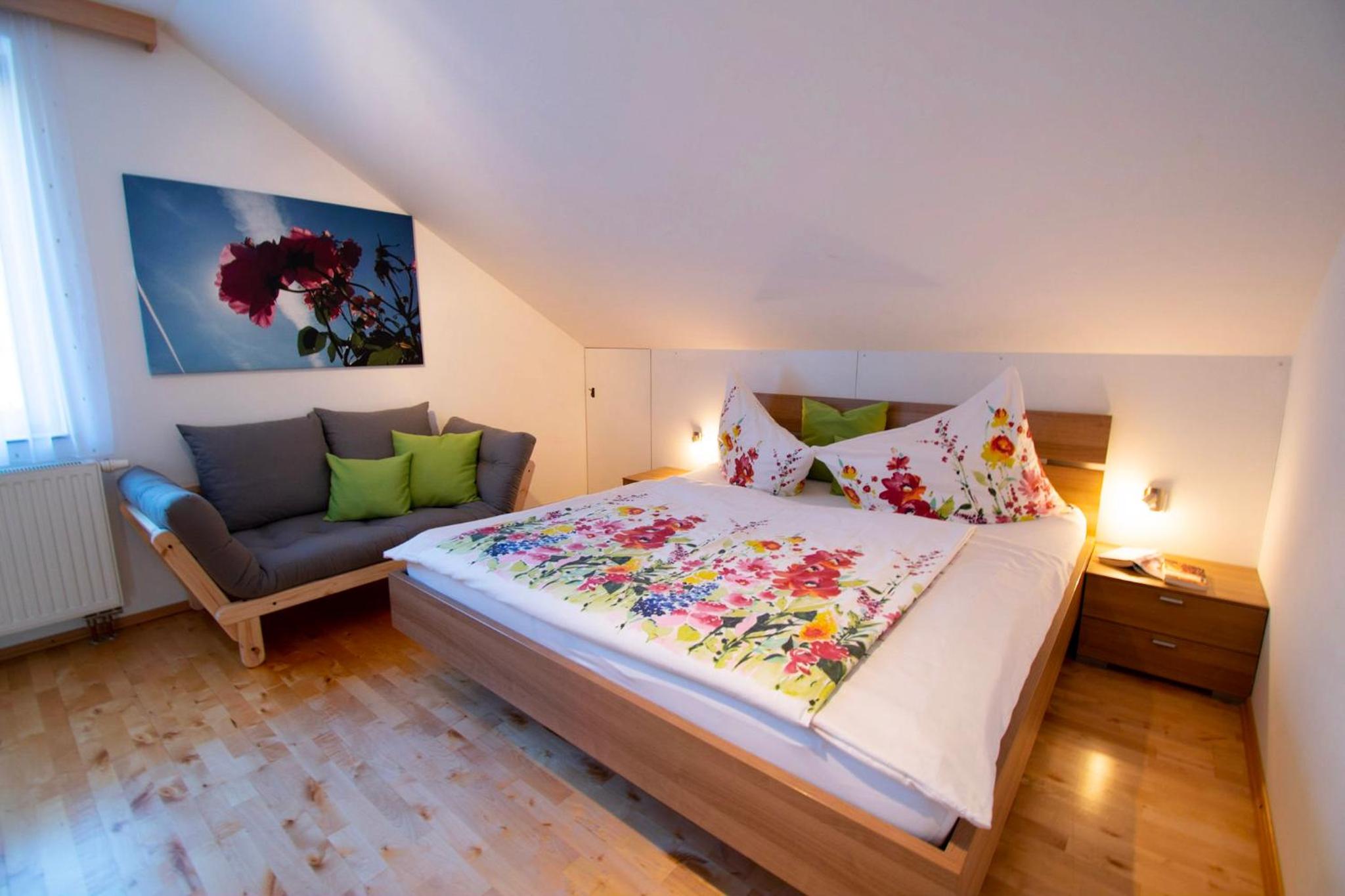 One-Bedroom Apartment with Balcony photo 1