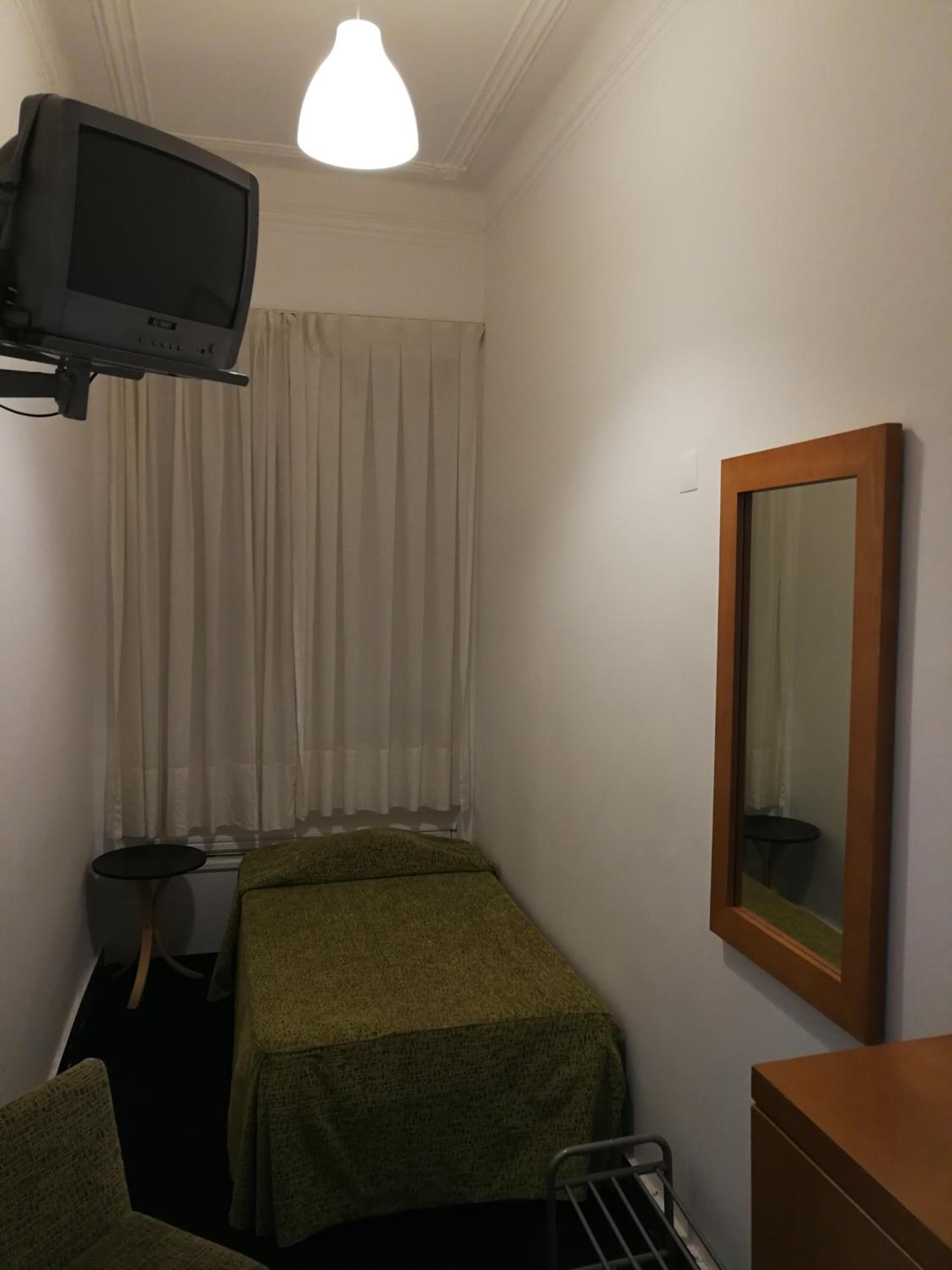 Single Room with Shared Bathroom photo 1