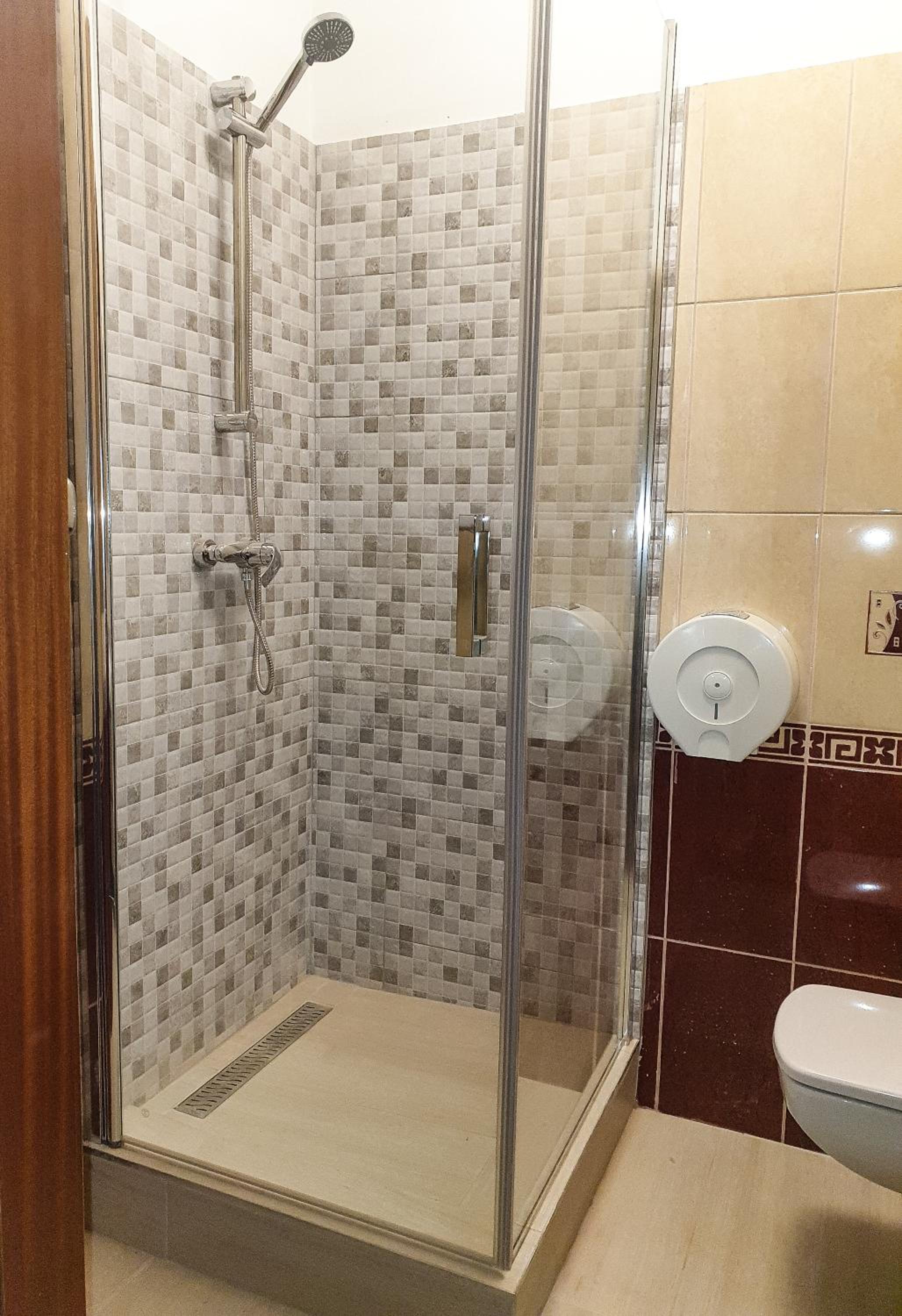Quadruple Room with Sea View - Photo 4