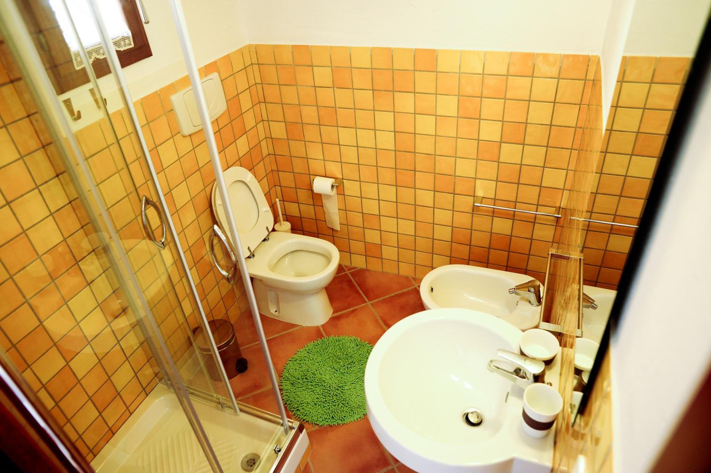 Two-Bedroom House photo 2