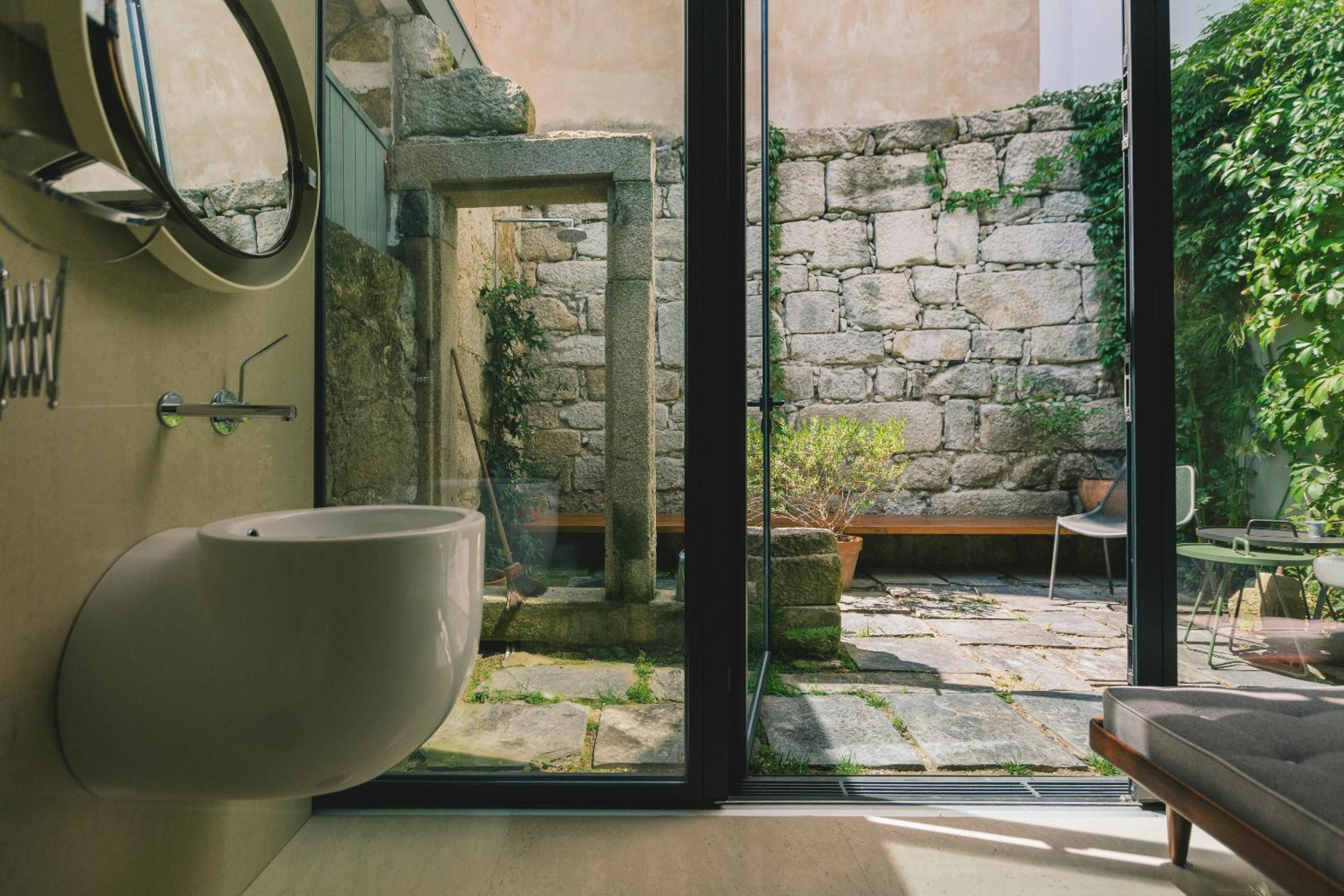 Deluxe Double or Twin Room with Garden View photo 2
