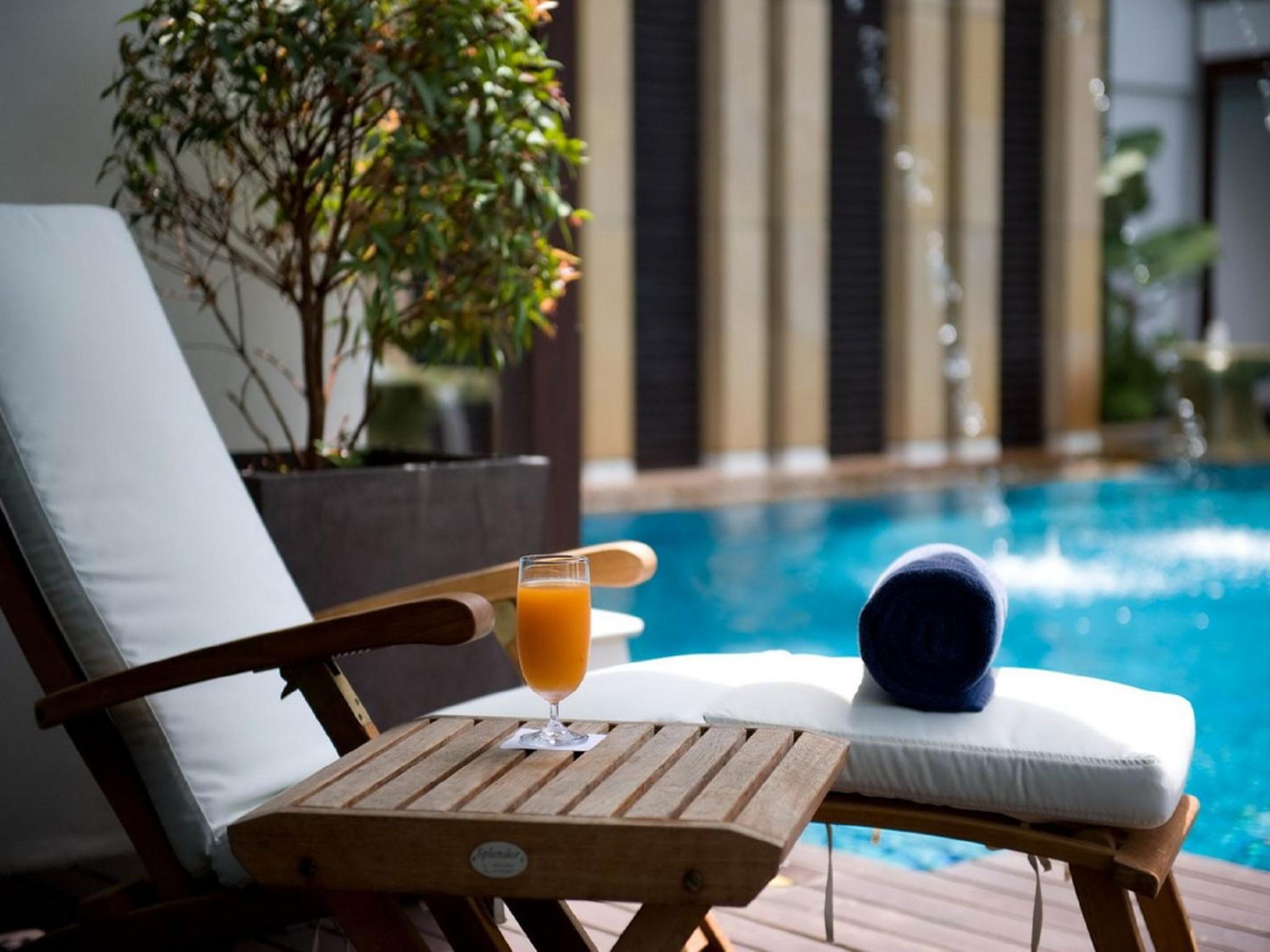 Deluxe Double or Twin Room with Pool Access - Photo 4