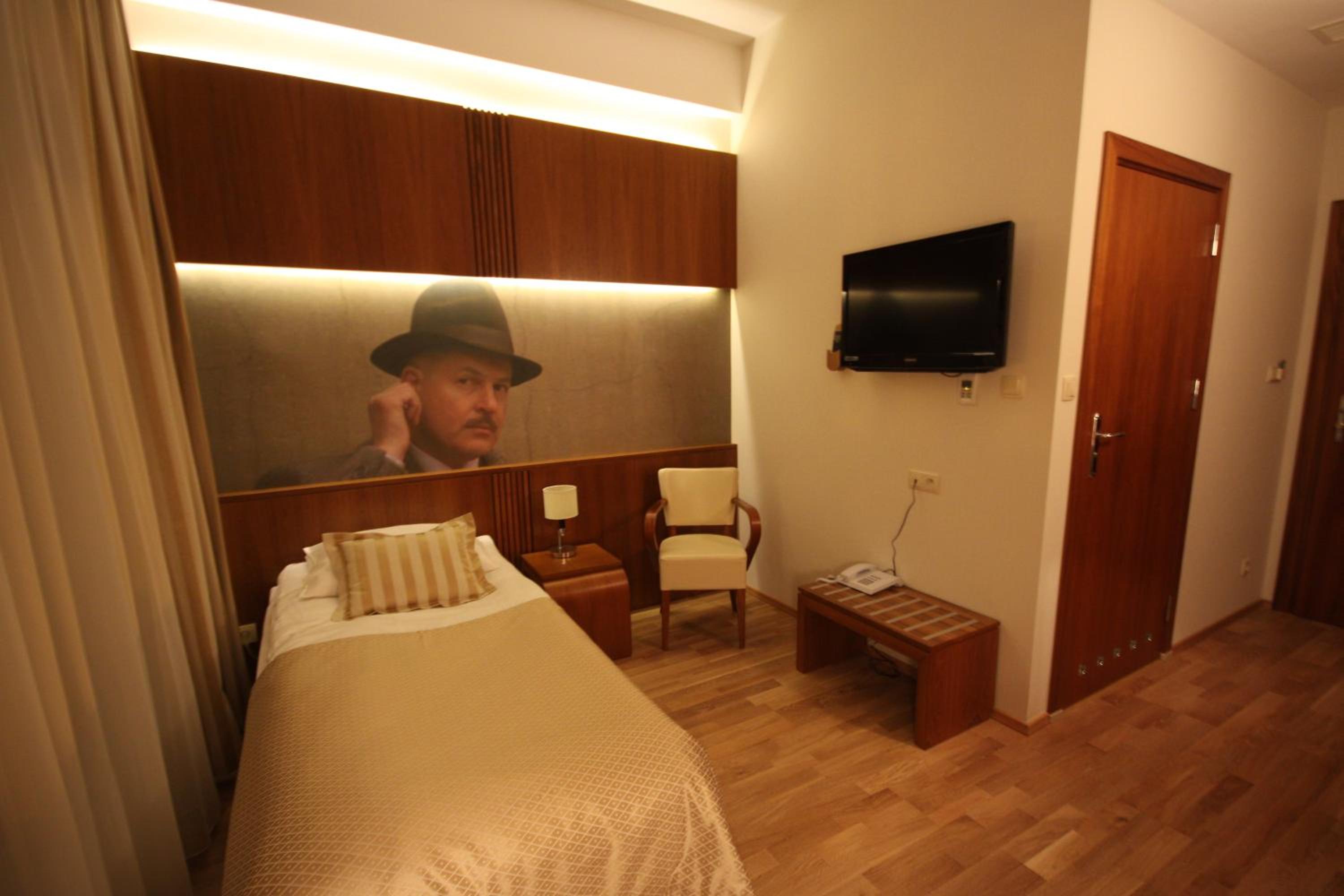 Standard Single Room