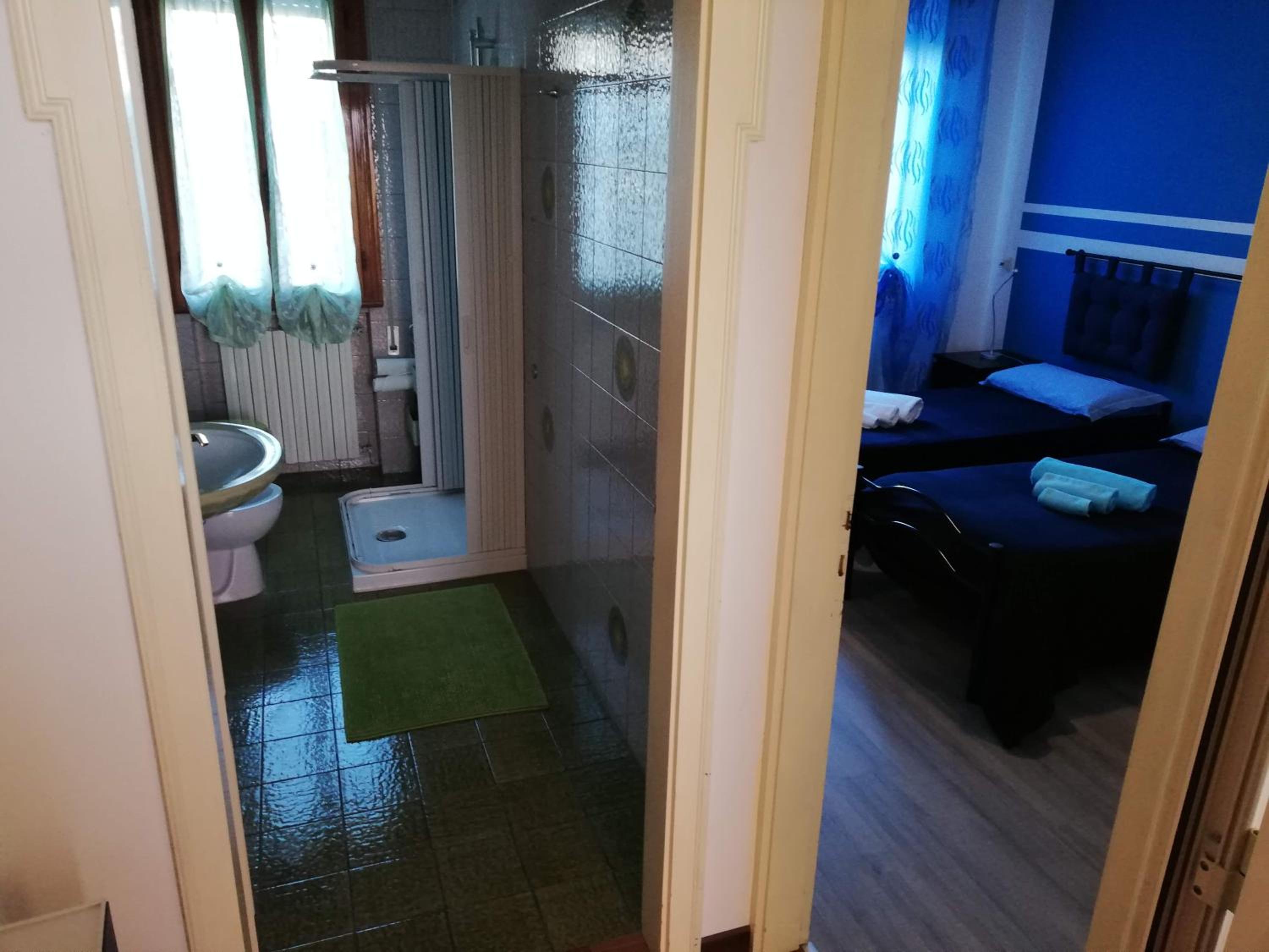 Double or Twin Room with Bathroom photo 1
