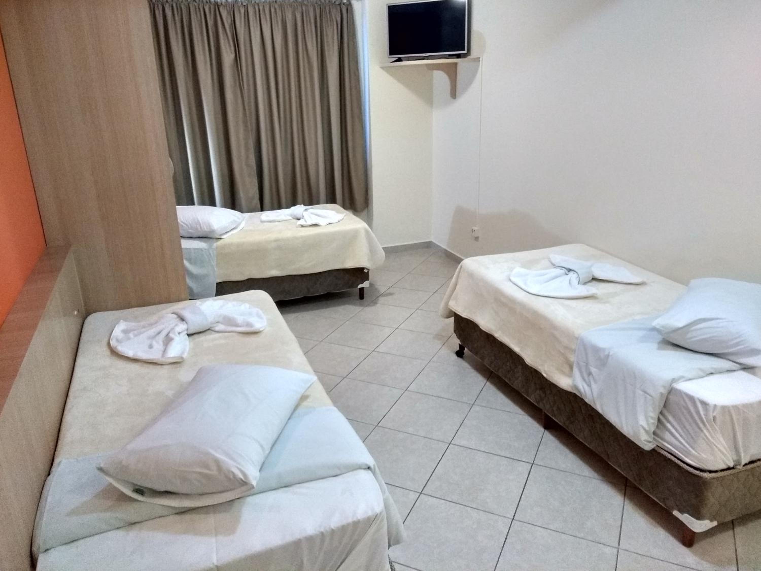 Triple Room with Private Bathroom photo 3