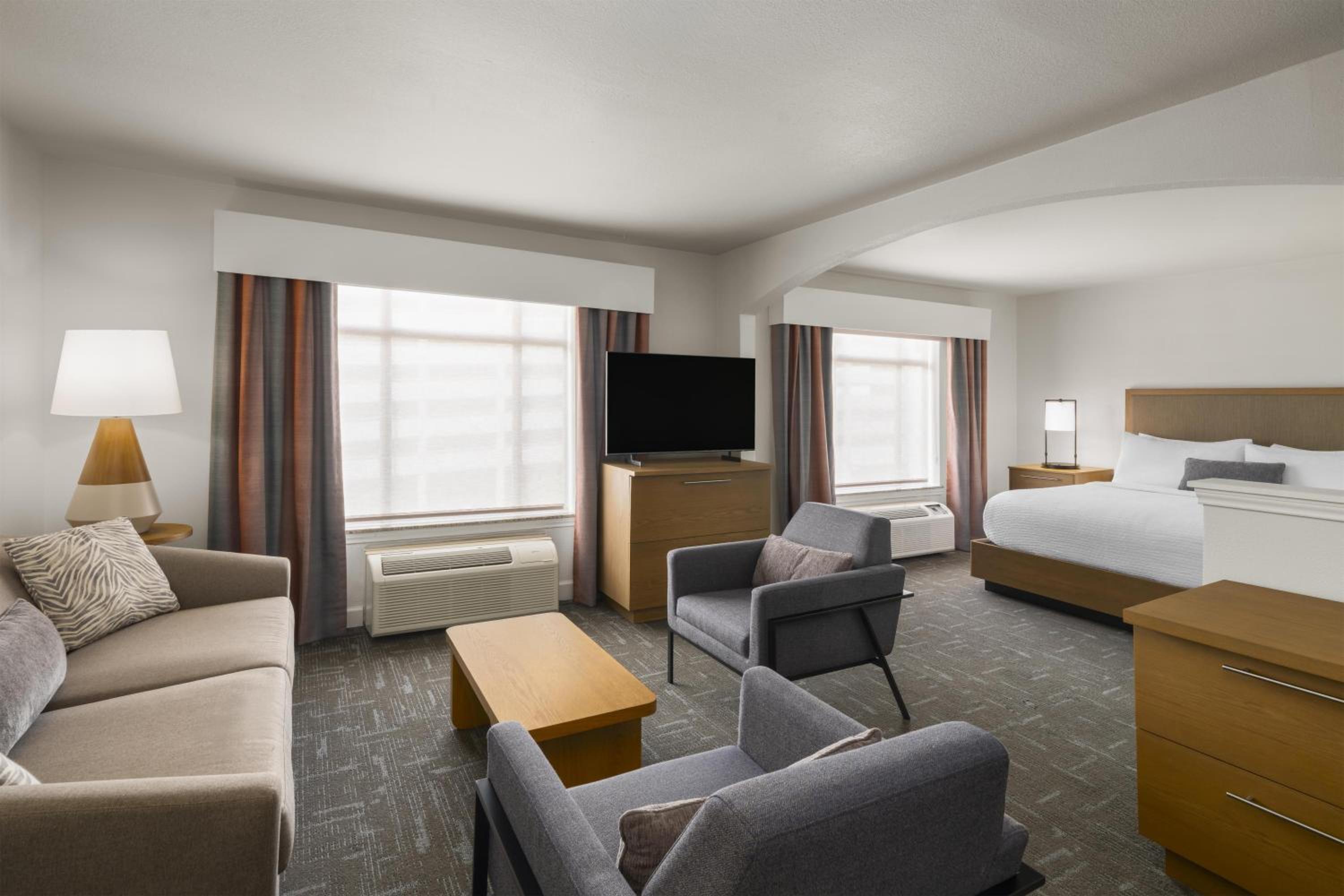 King Suite with Sofa Bed - Non-Smoking