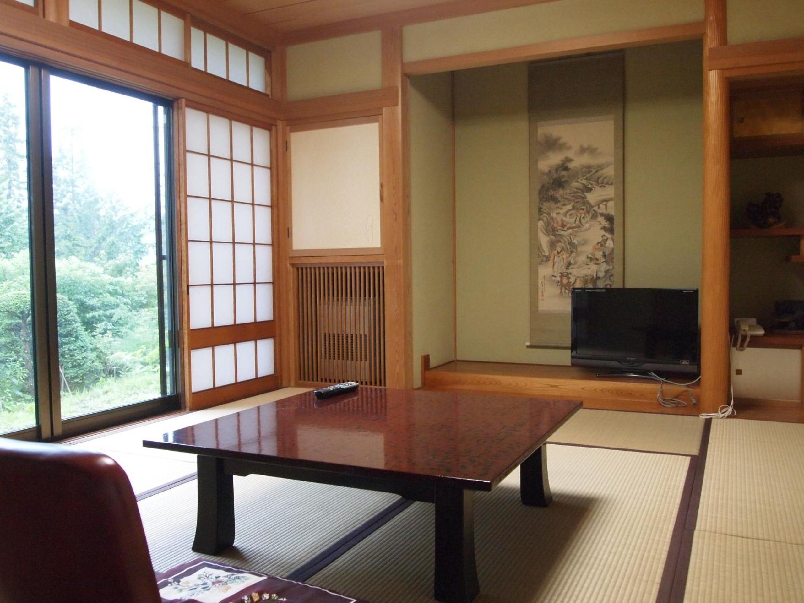 Japanese-Style Room with Shared Toilet