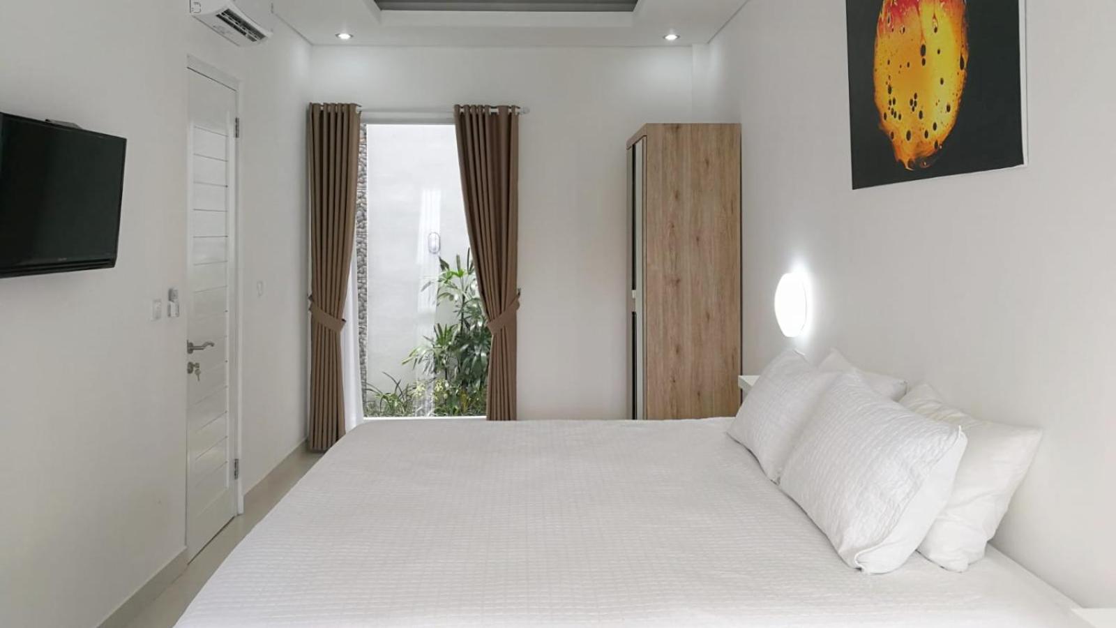 Two-Bedroom Apartment - Photo 1