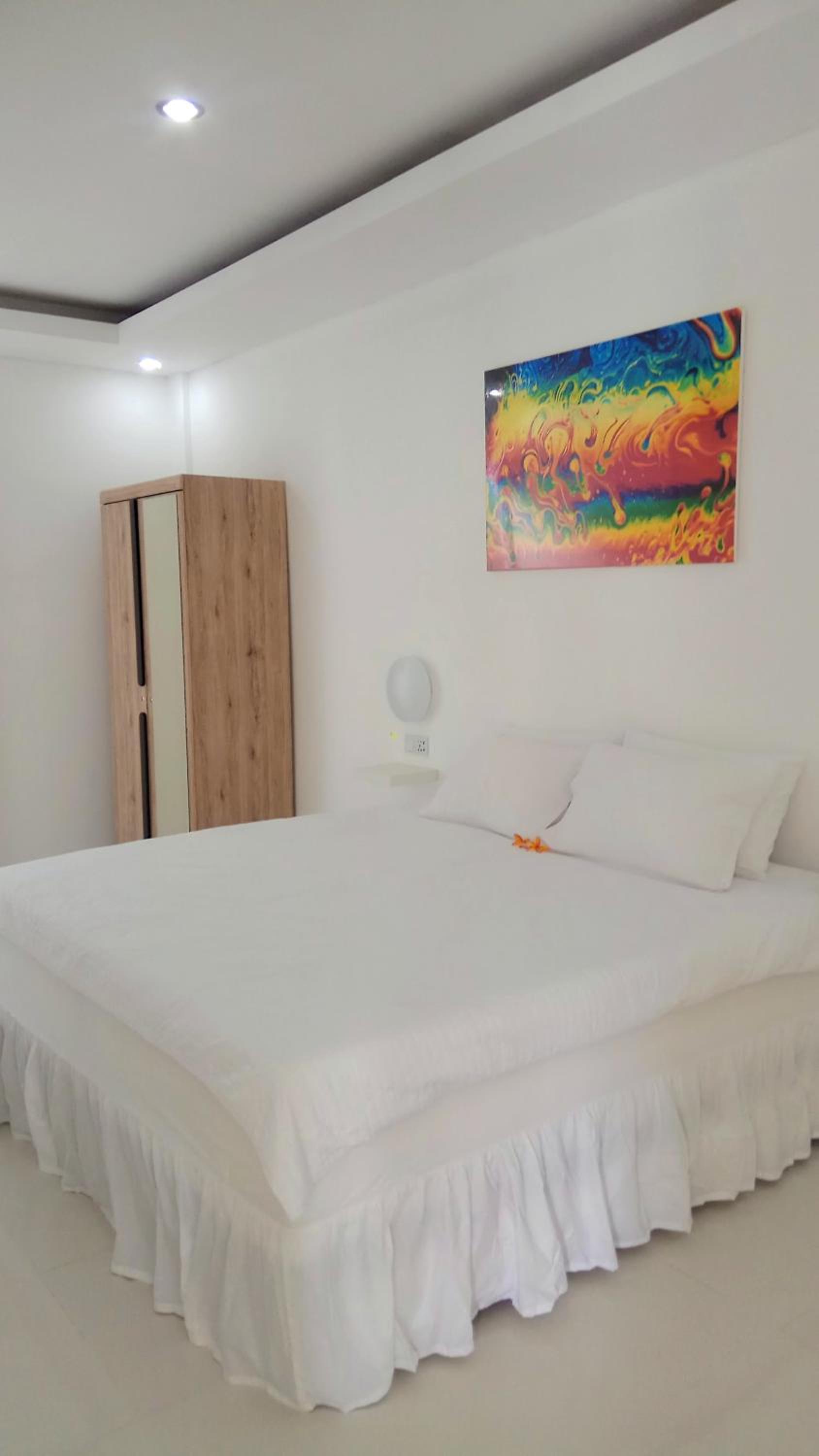 Two-Bedroom Apartment - Photo 17