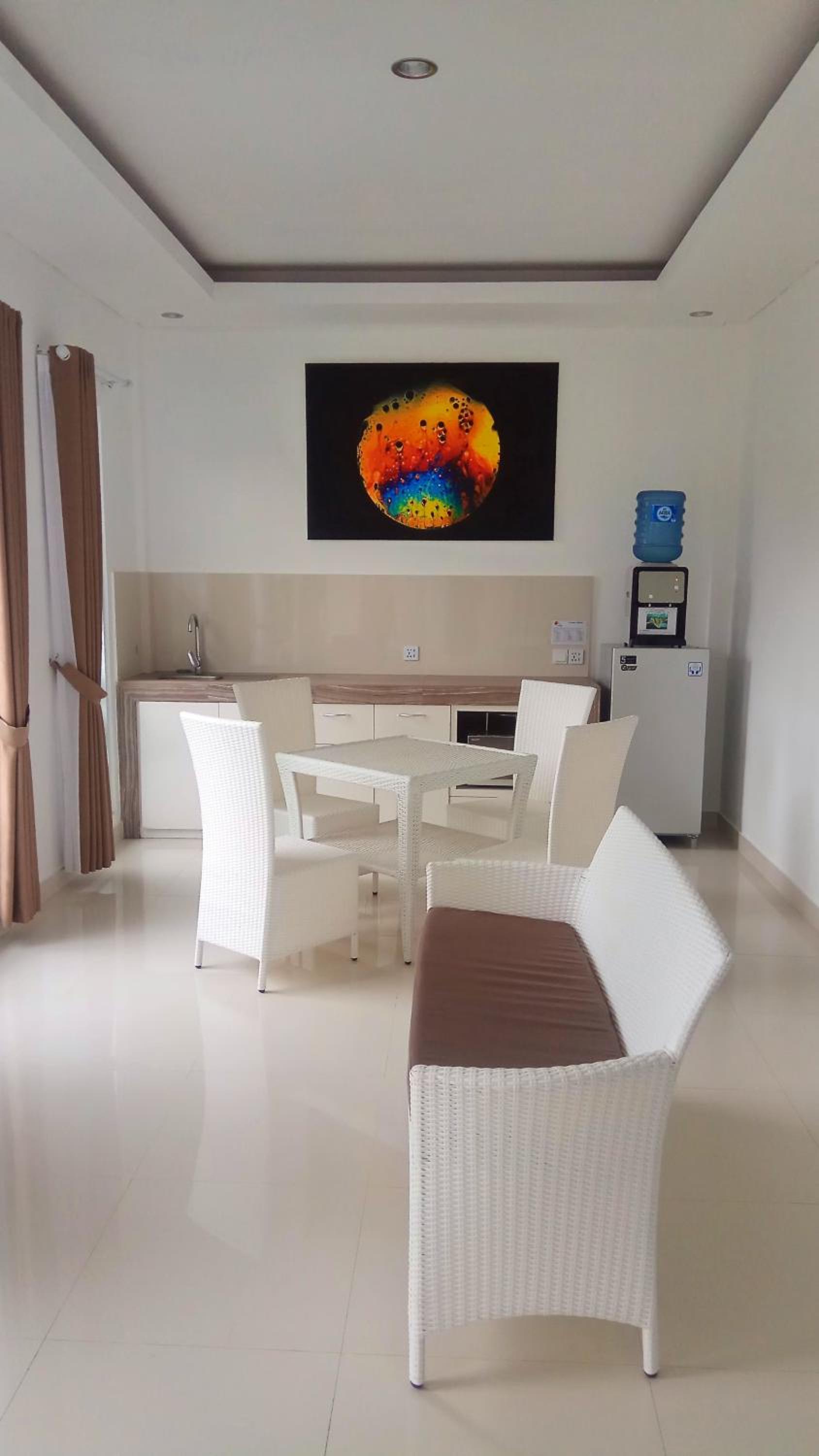 Two-Bedroom Apartment - Photo 8
