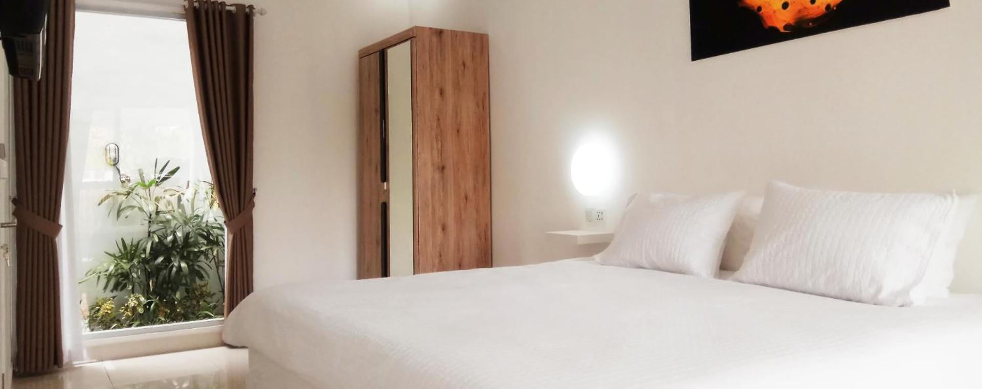 Two-Bedroom Apartment - Photo 9