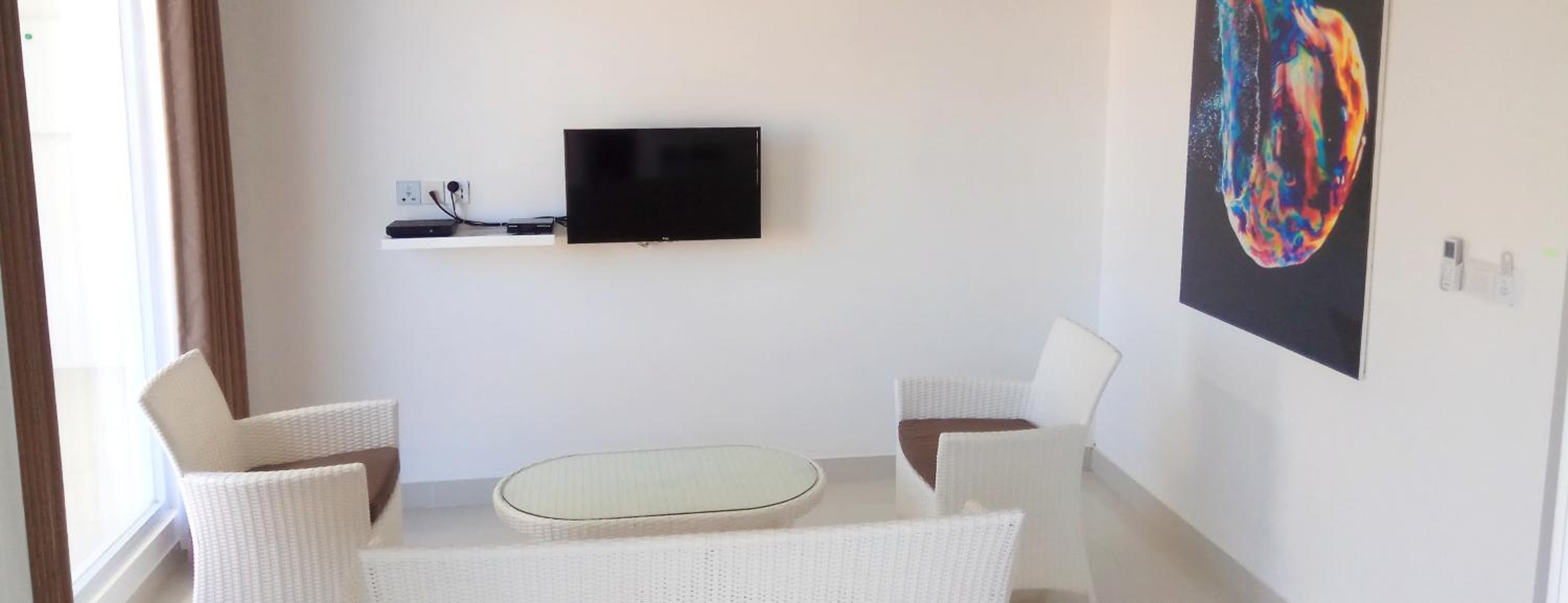 One-Bedroom Apartment - Photo 14