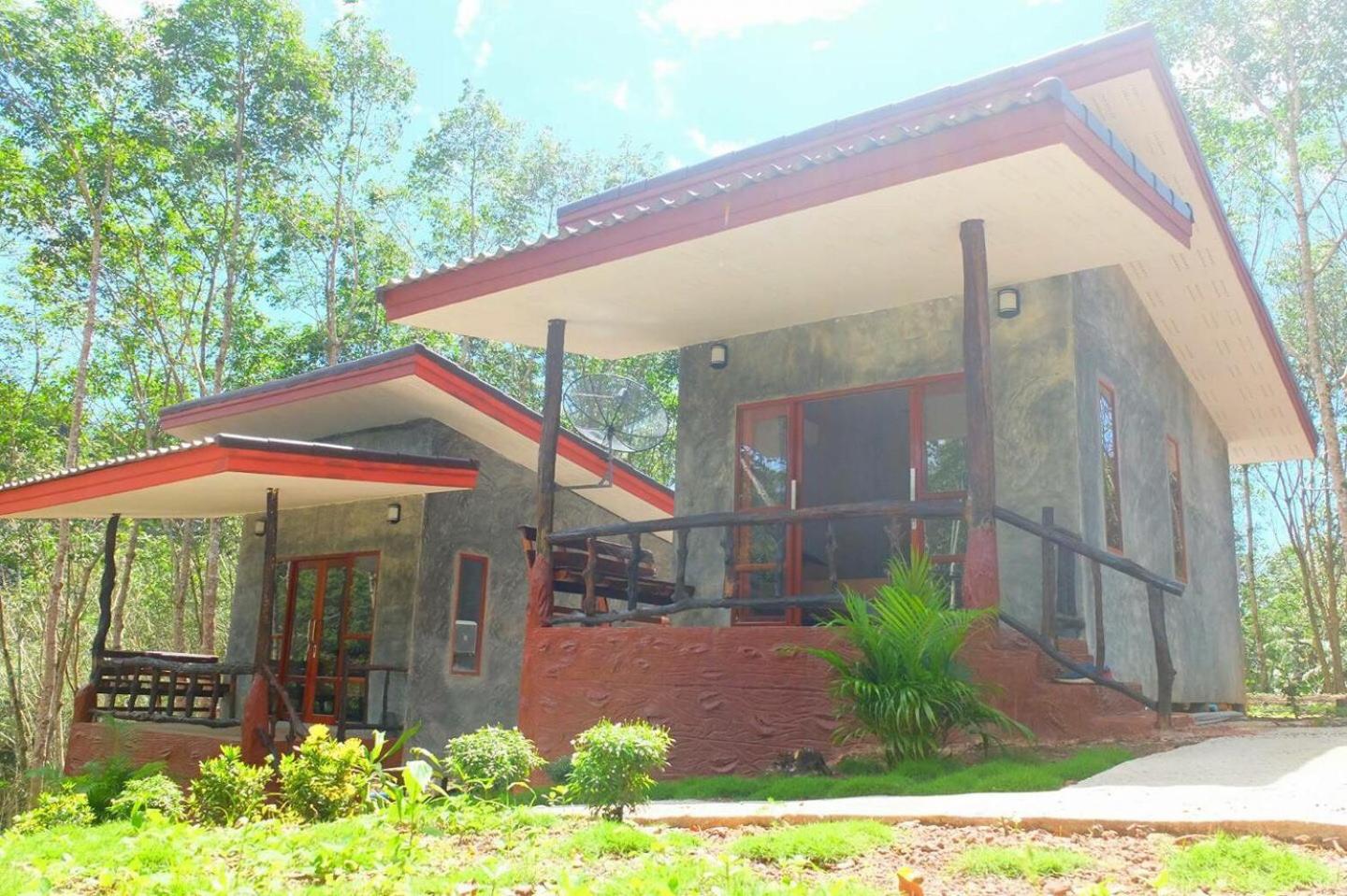 Bungalow with Patio - Photo 20