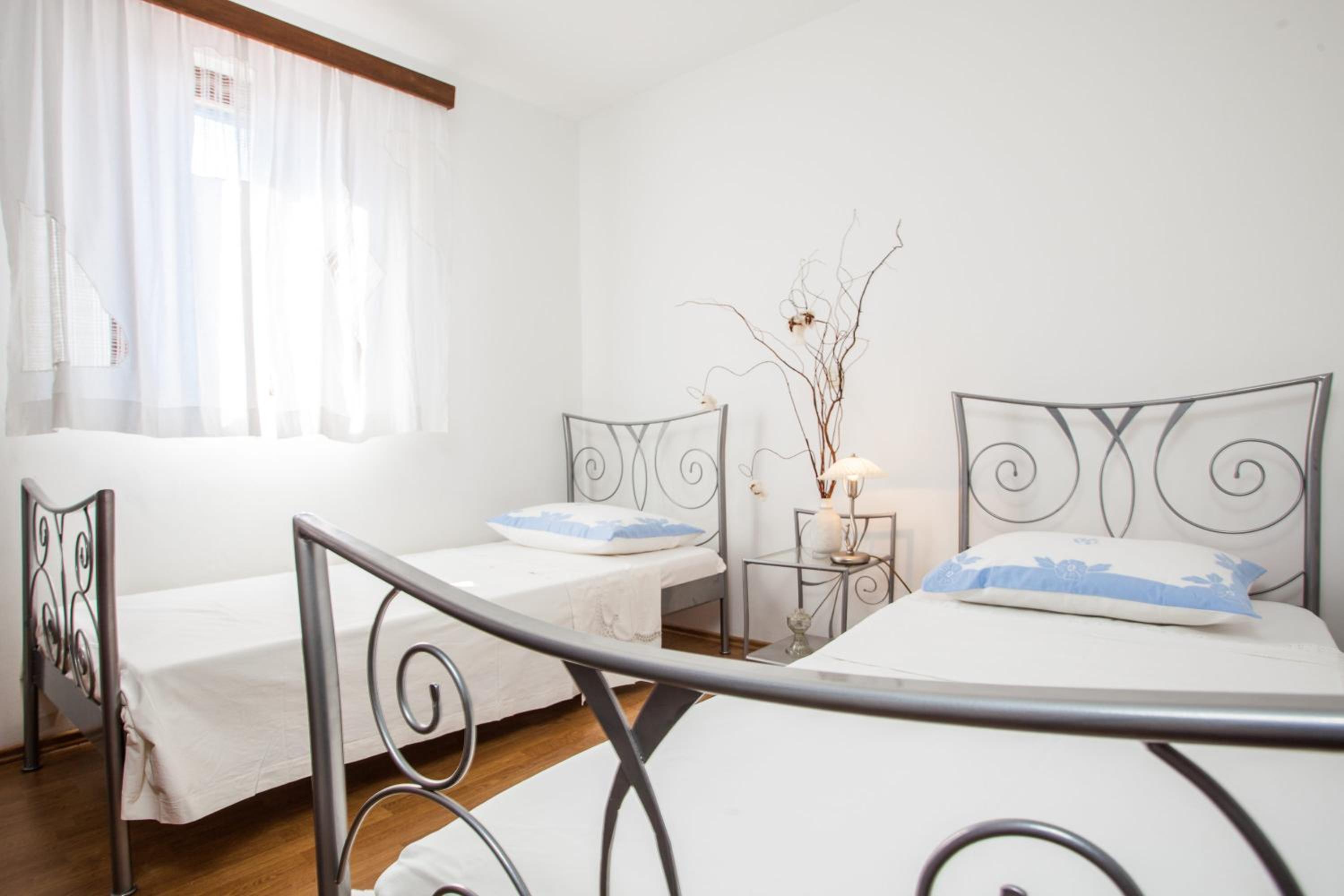 Two-Bedroom Apartment with Terrace and Garden View