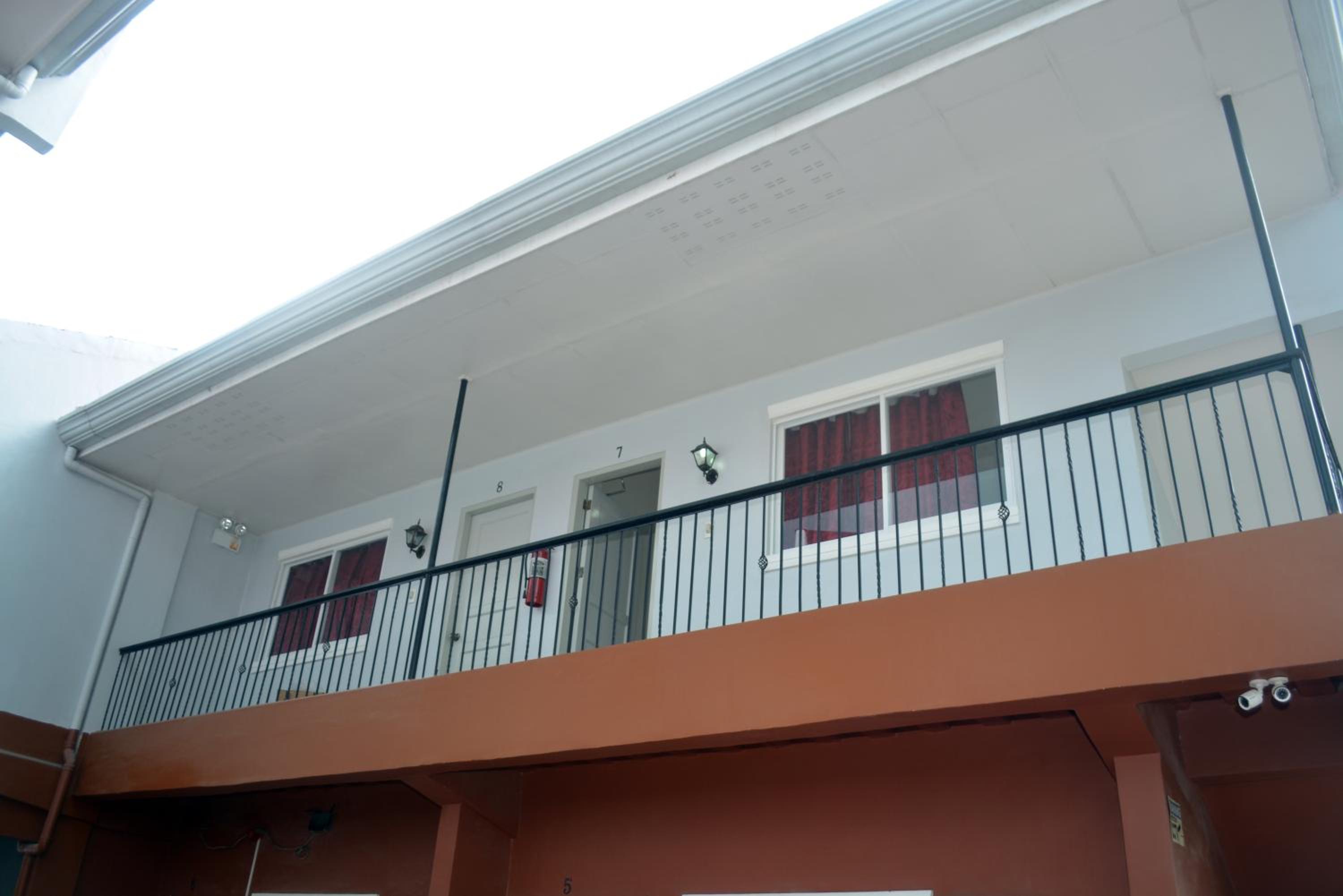 Deluxe Double Room with Balcony - Photo 26