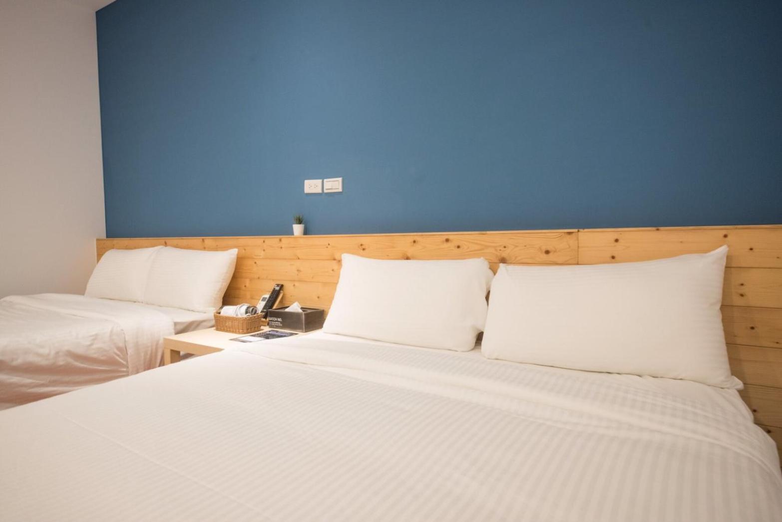 Classic Quadruple Room, photo 7