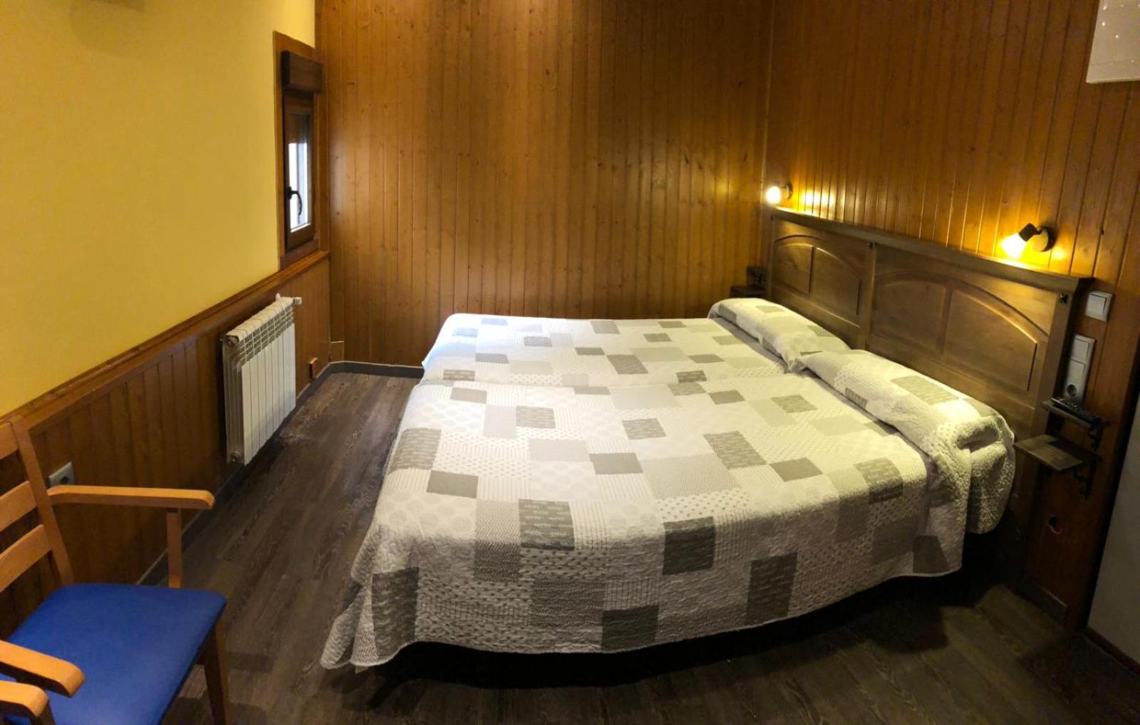 Habitación Doble Estándar o con Dos Camas Individuales.