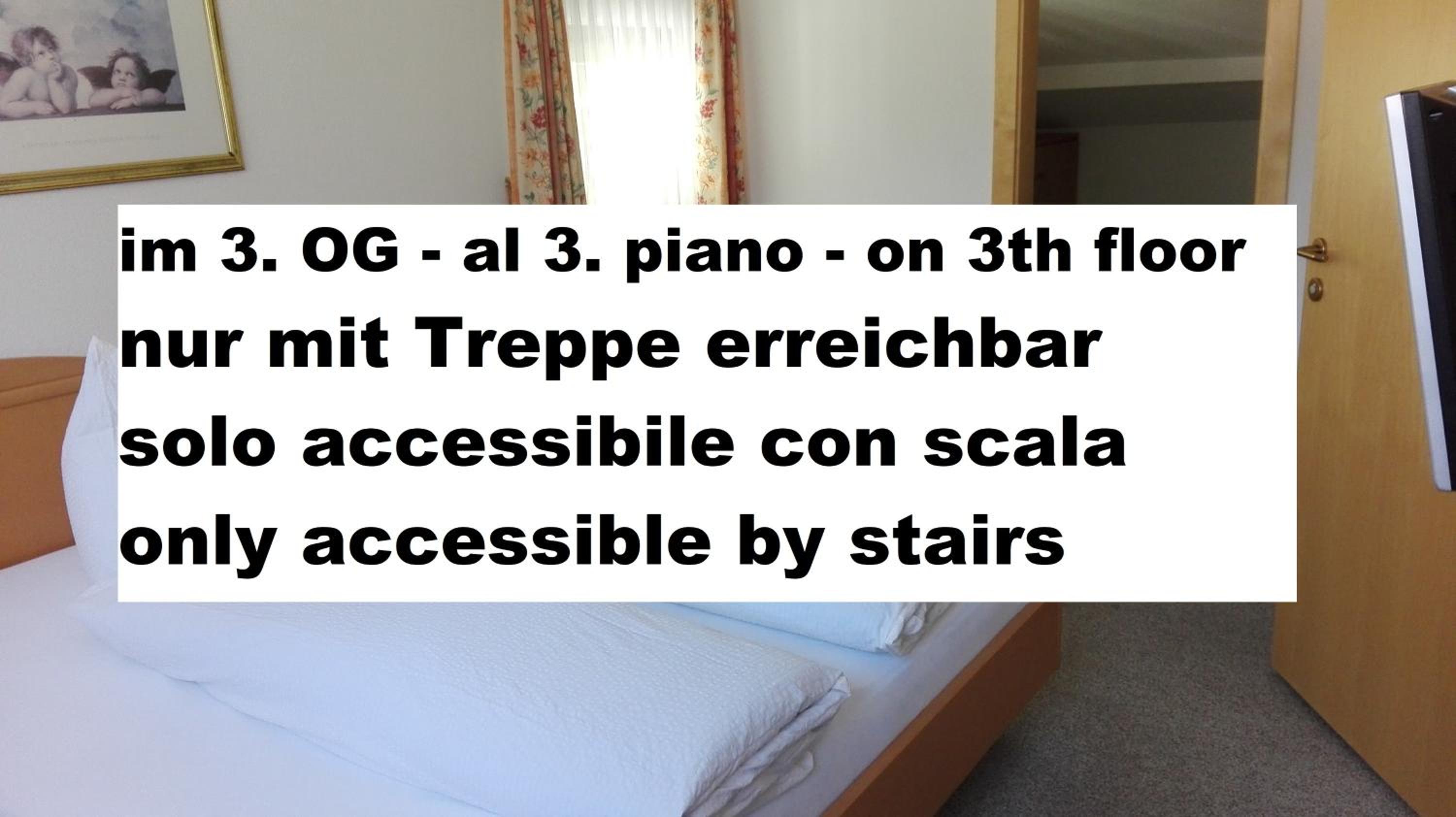 Classic Double Room - Third Floor photo 2