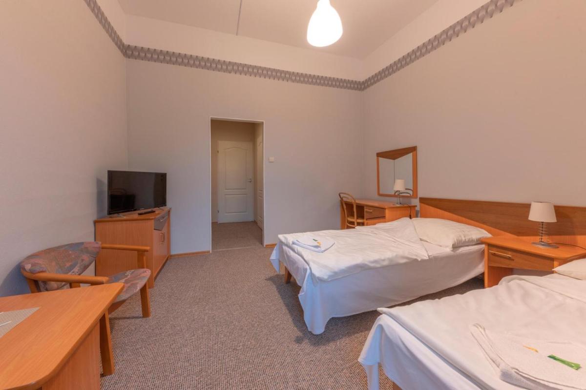Double or Twin Room photo 1