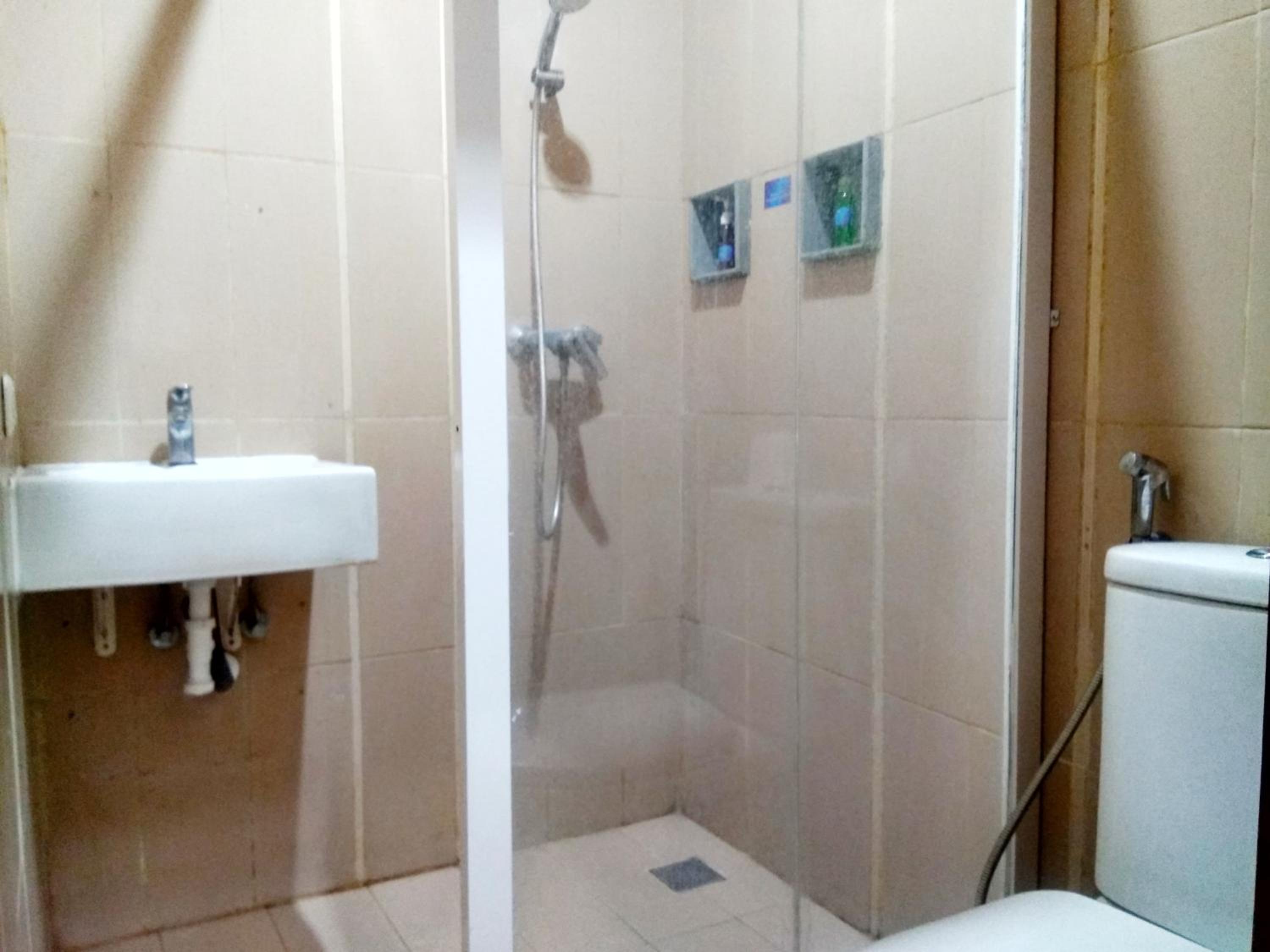Twin Room - Photo 6