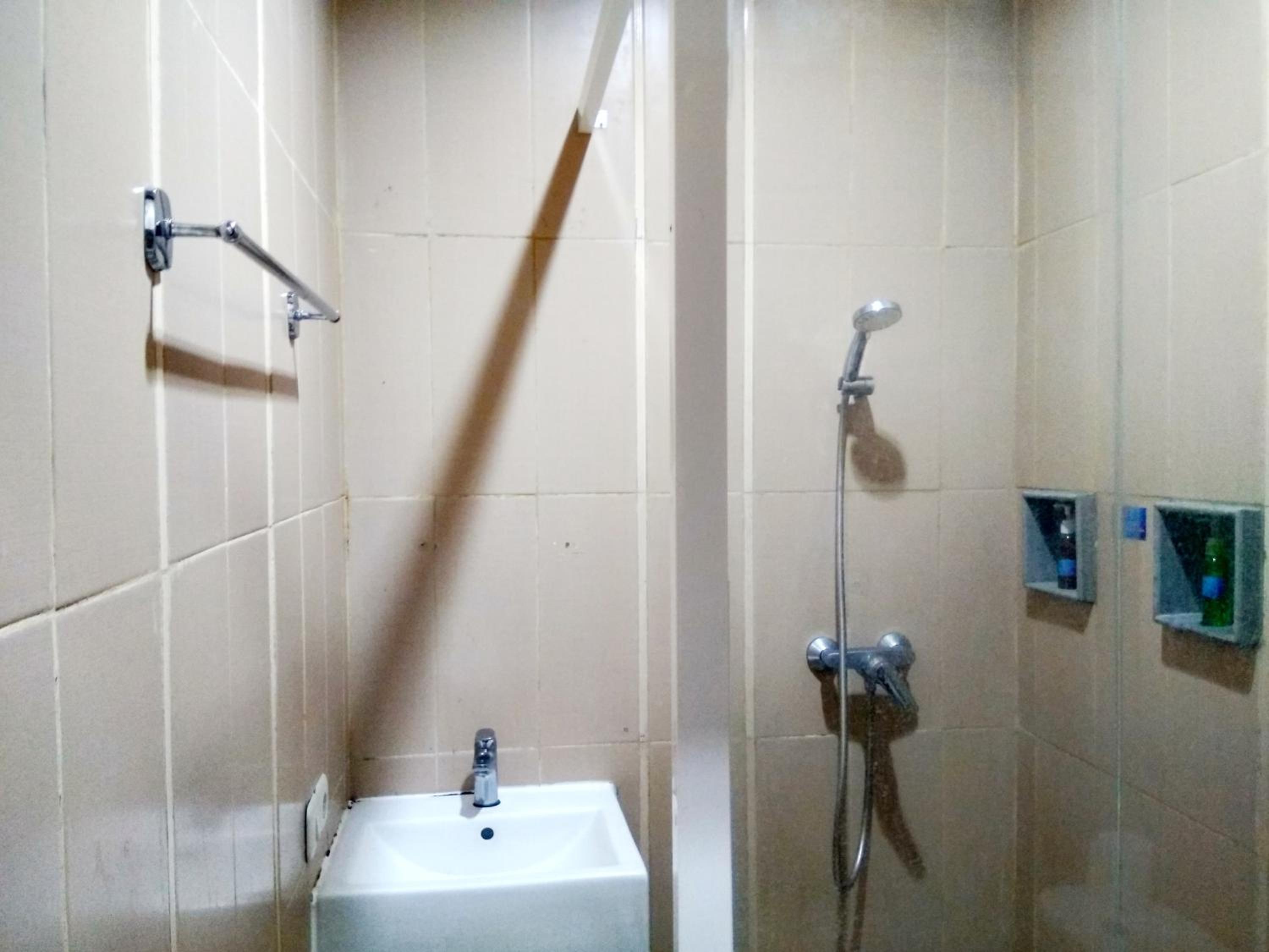Twin Room - Photo 2