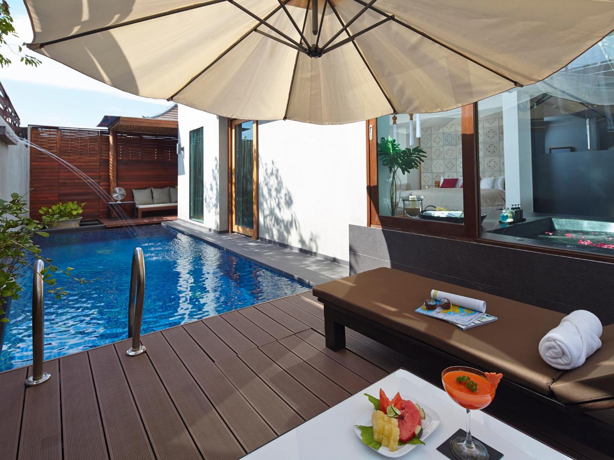 Honeymoon Pool Villa photo 2